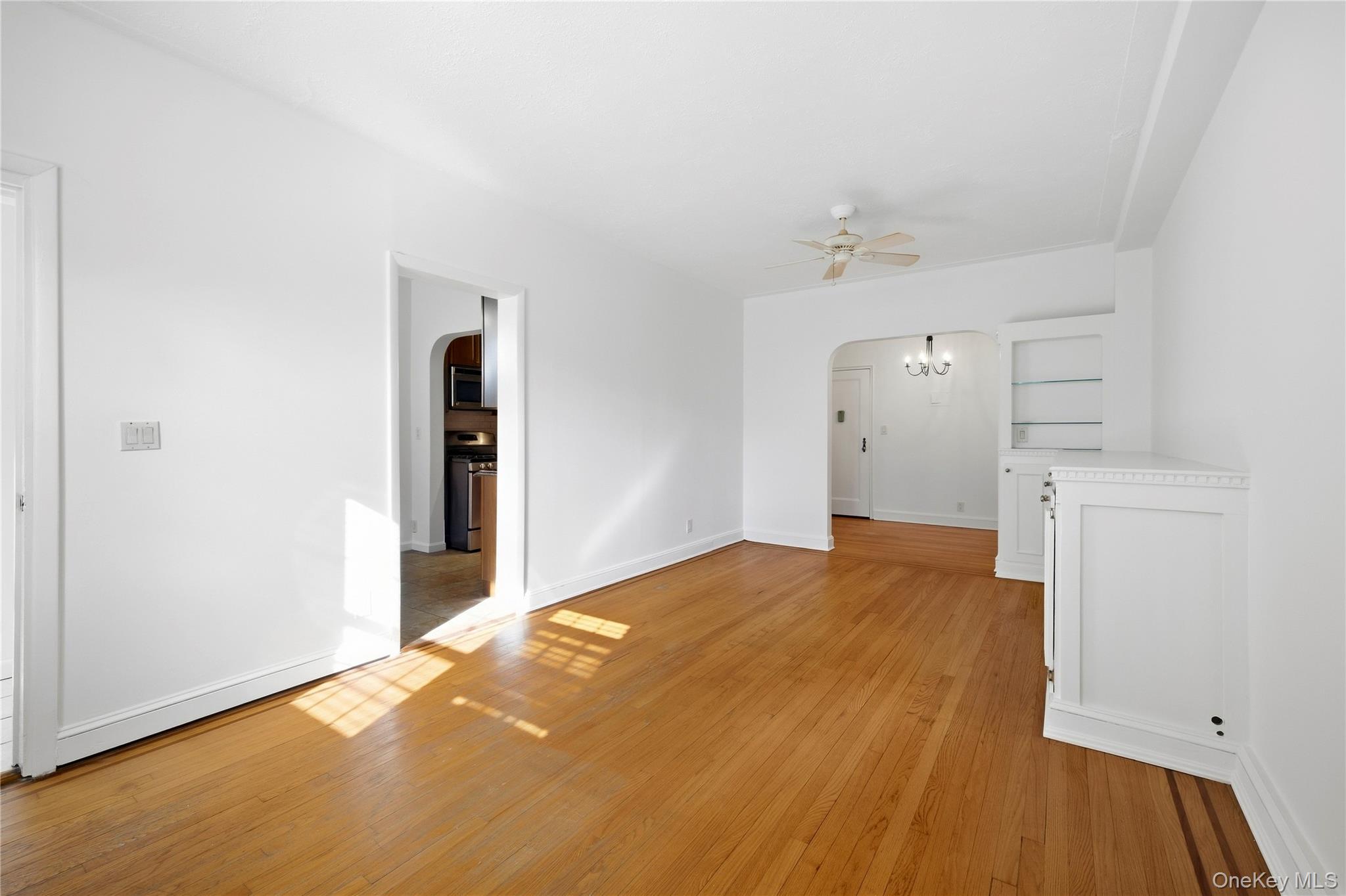 110 South Village Avenue 1a Property Photo 6
