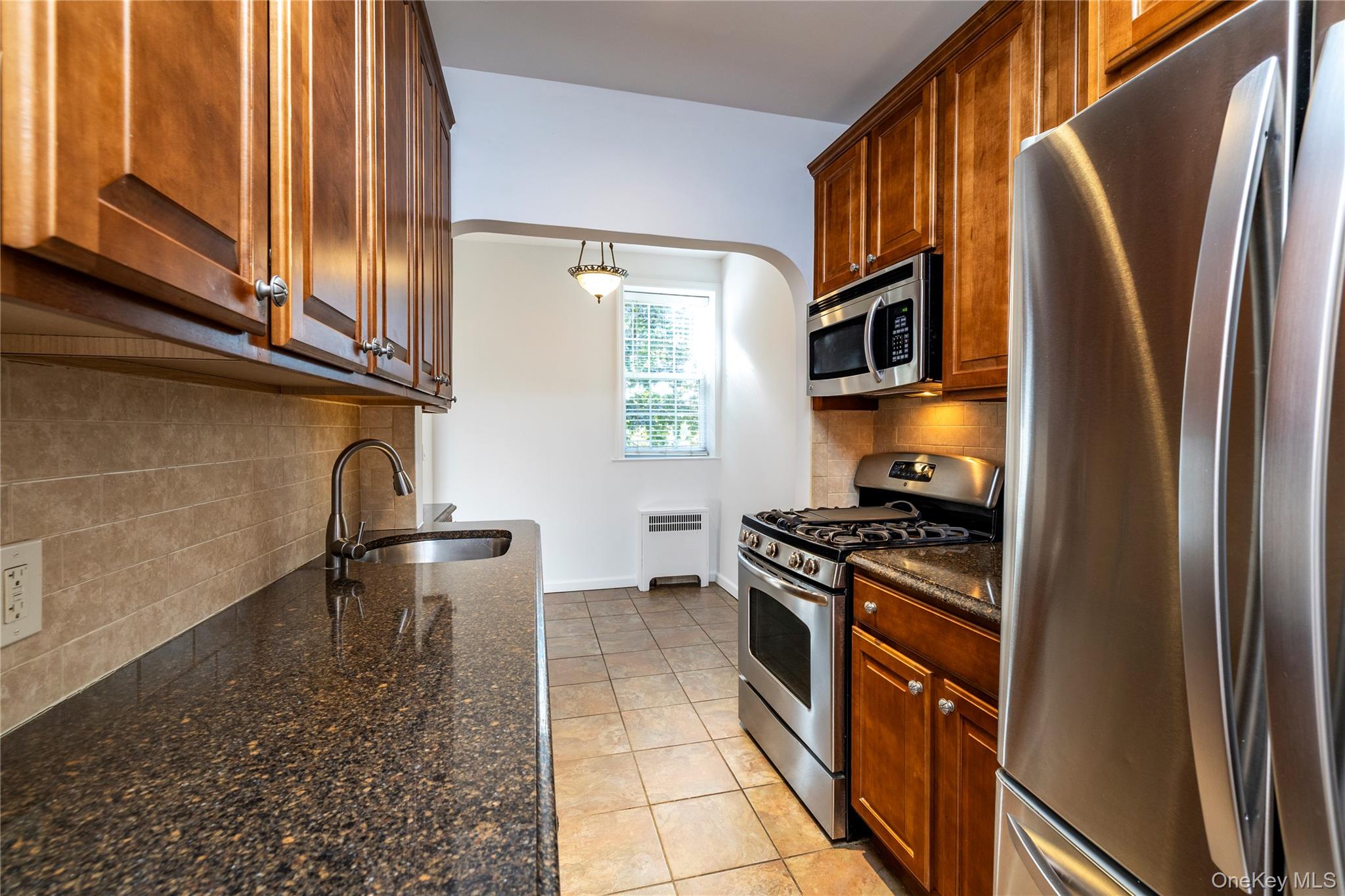 110 South Village Avenue 1a Property Photo 9