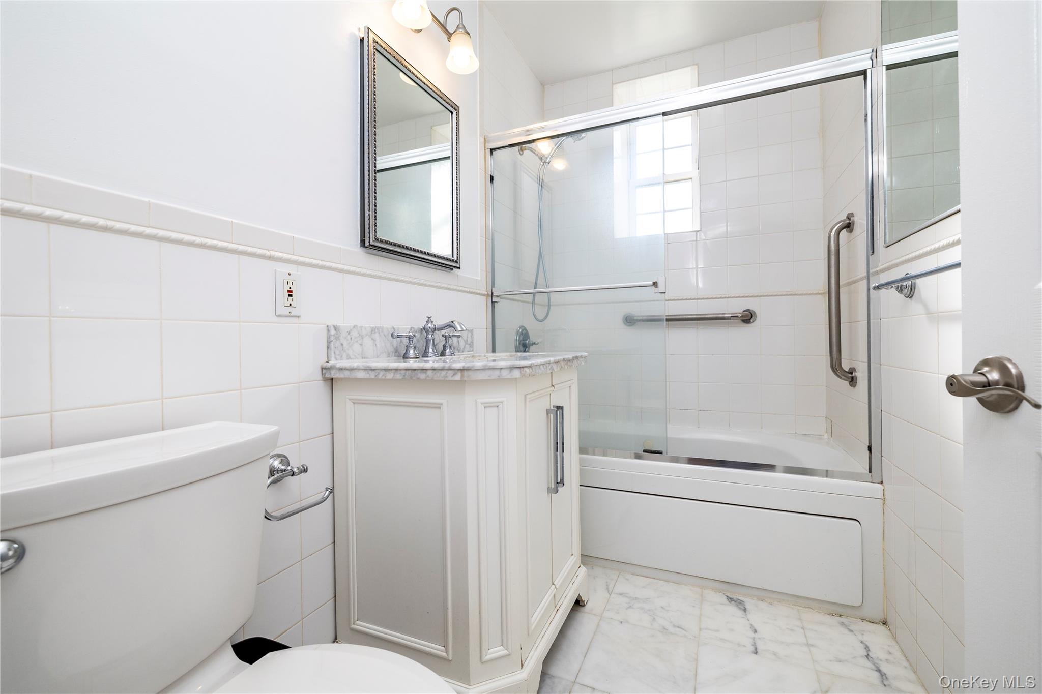 110 South Village Avenue 1a Property Photo 15