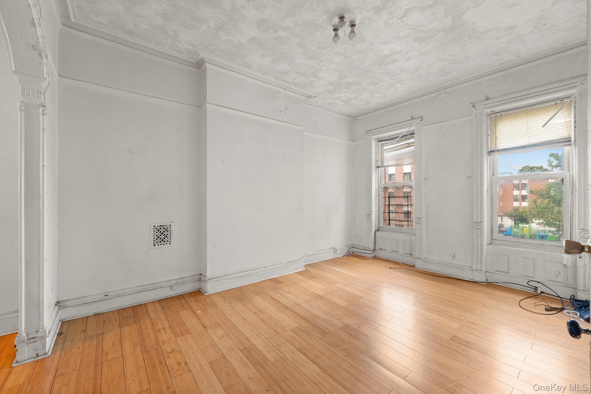 367 Quincy Street Property Photo 8