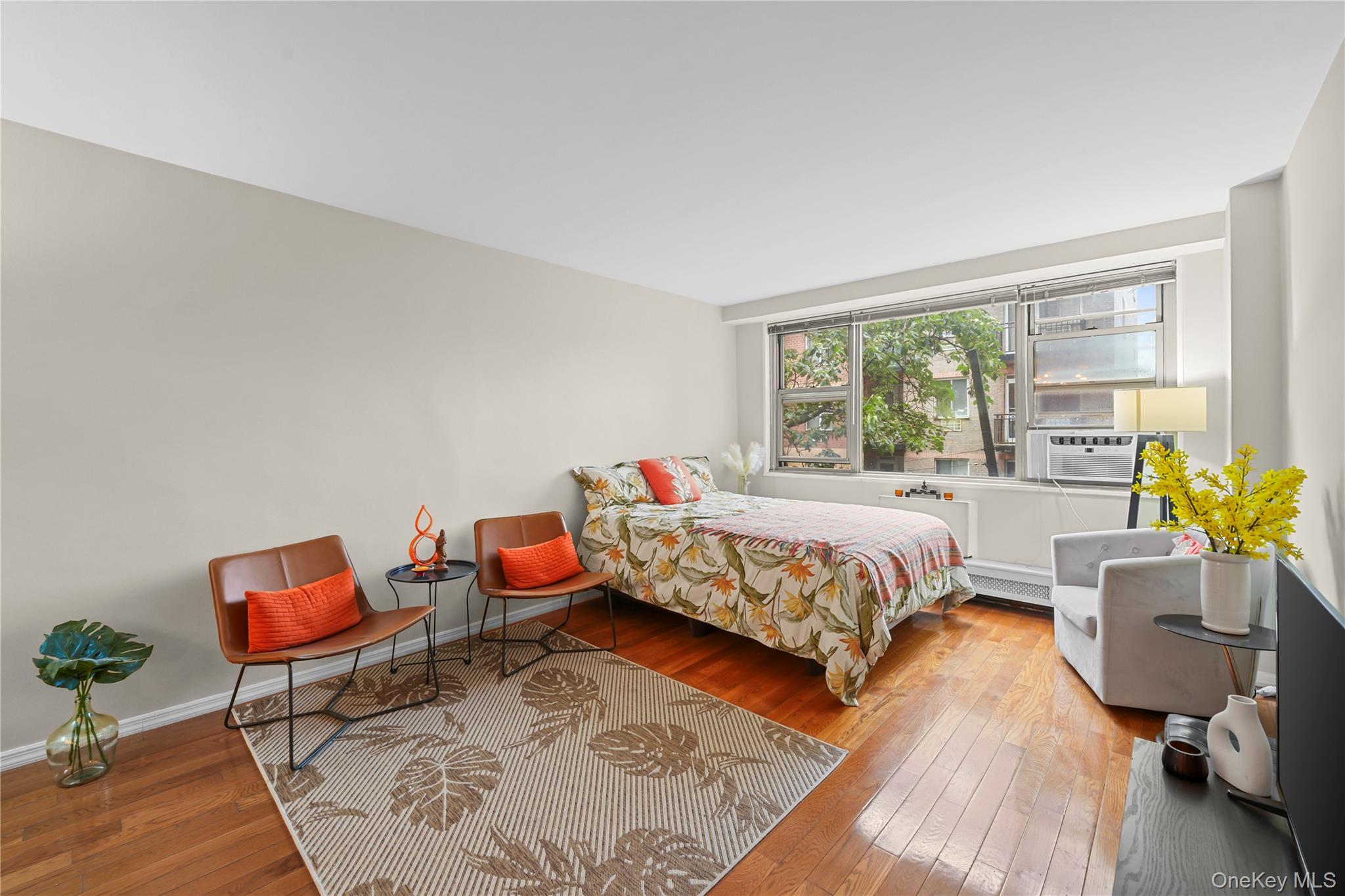 81-11 45th Avenue 3v Property Photo 2