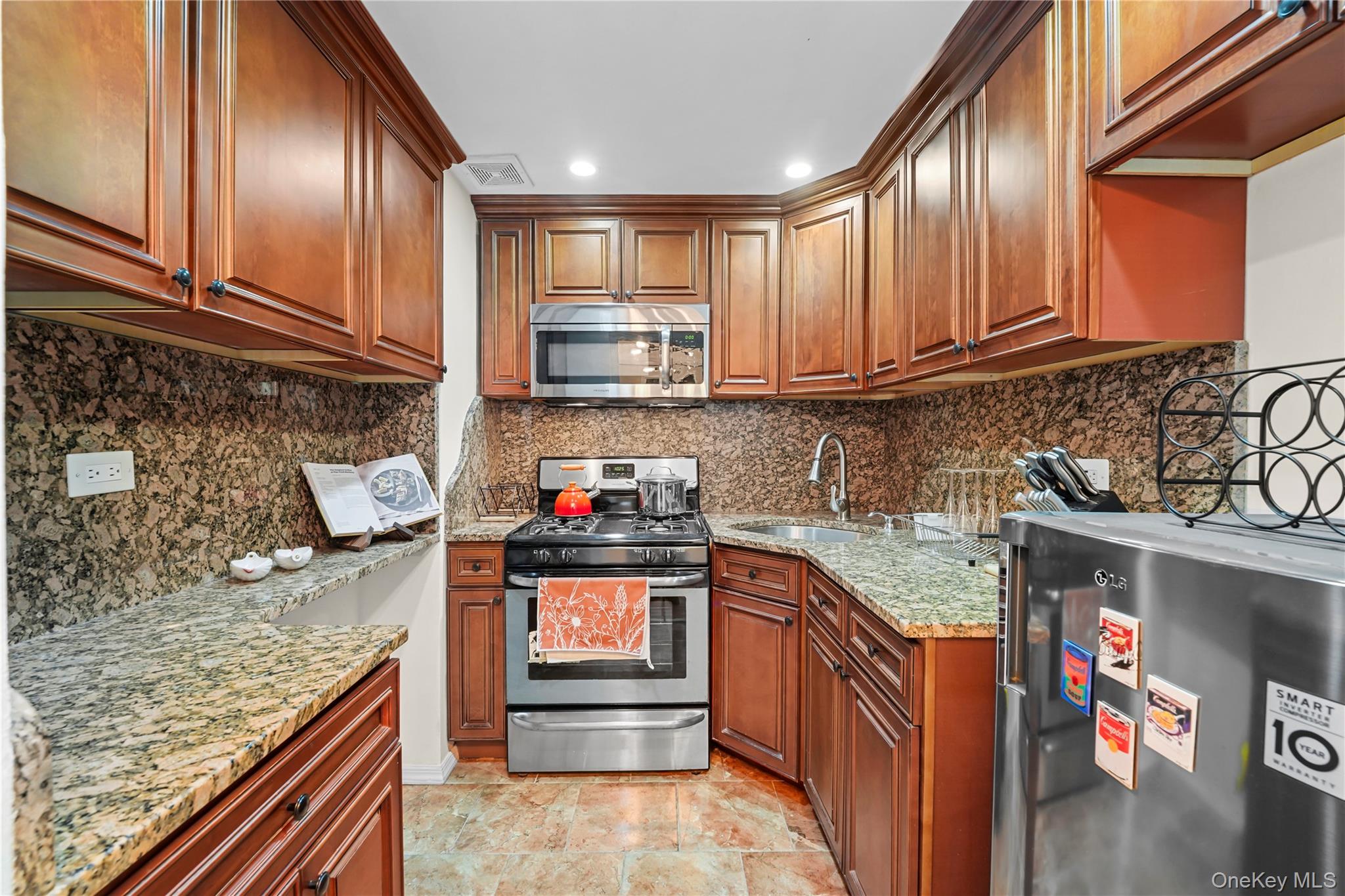 81-11 45th Avenue 3v Property Photo 3
