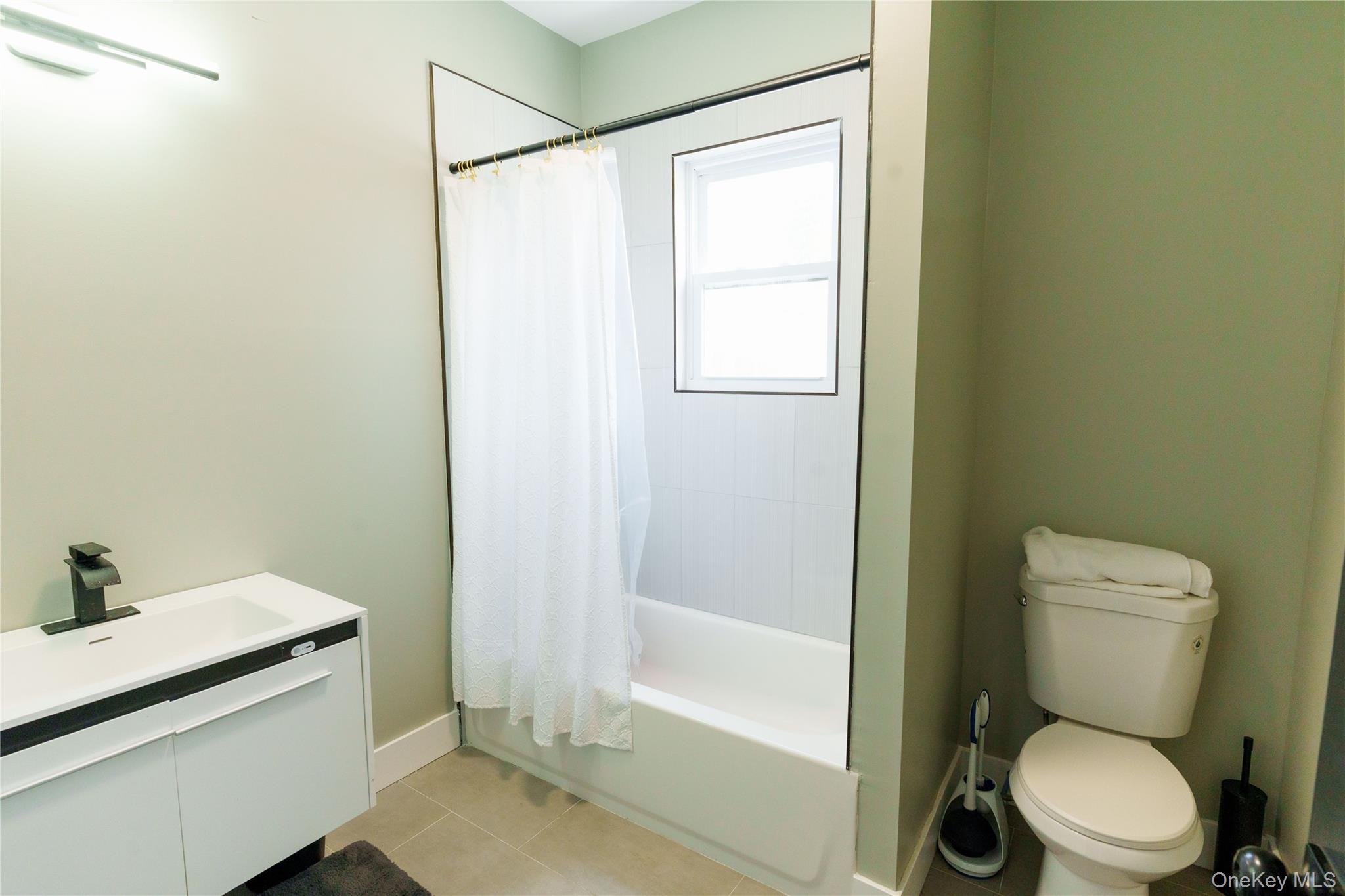 328 Columbia Street 2 Property Photo 12