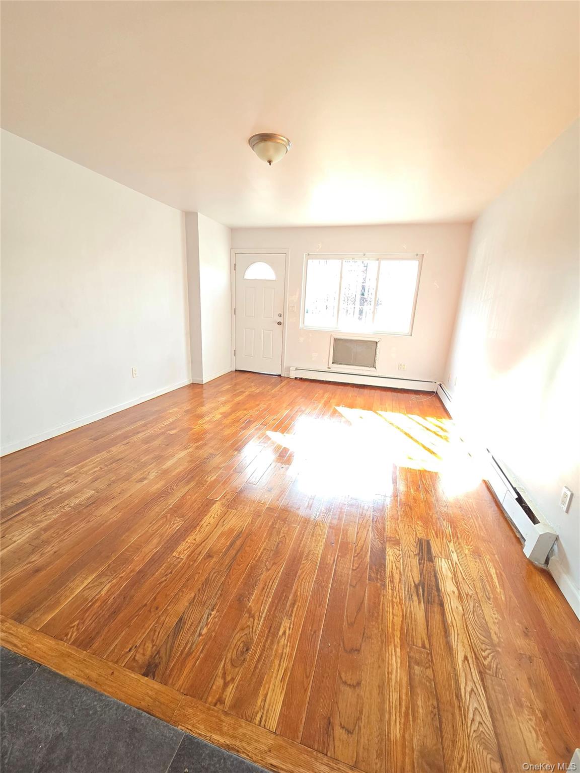 128 Pugsley Avenue 2 Property Photo 4