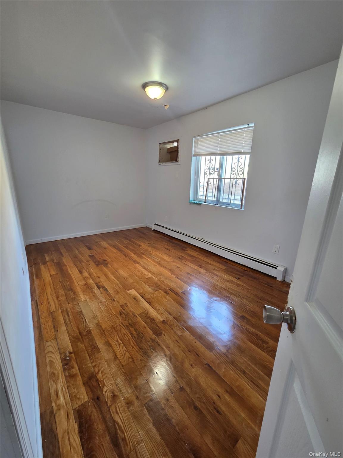 128 Pugsley Avenue 2 Property Photo 9