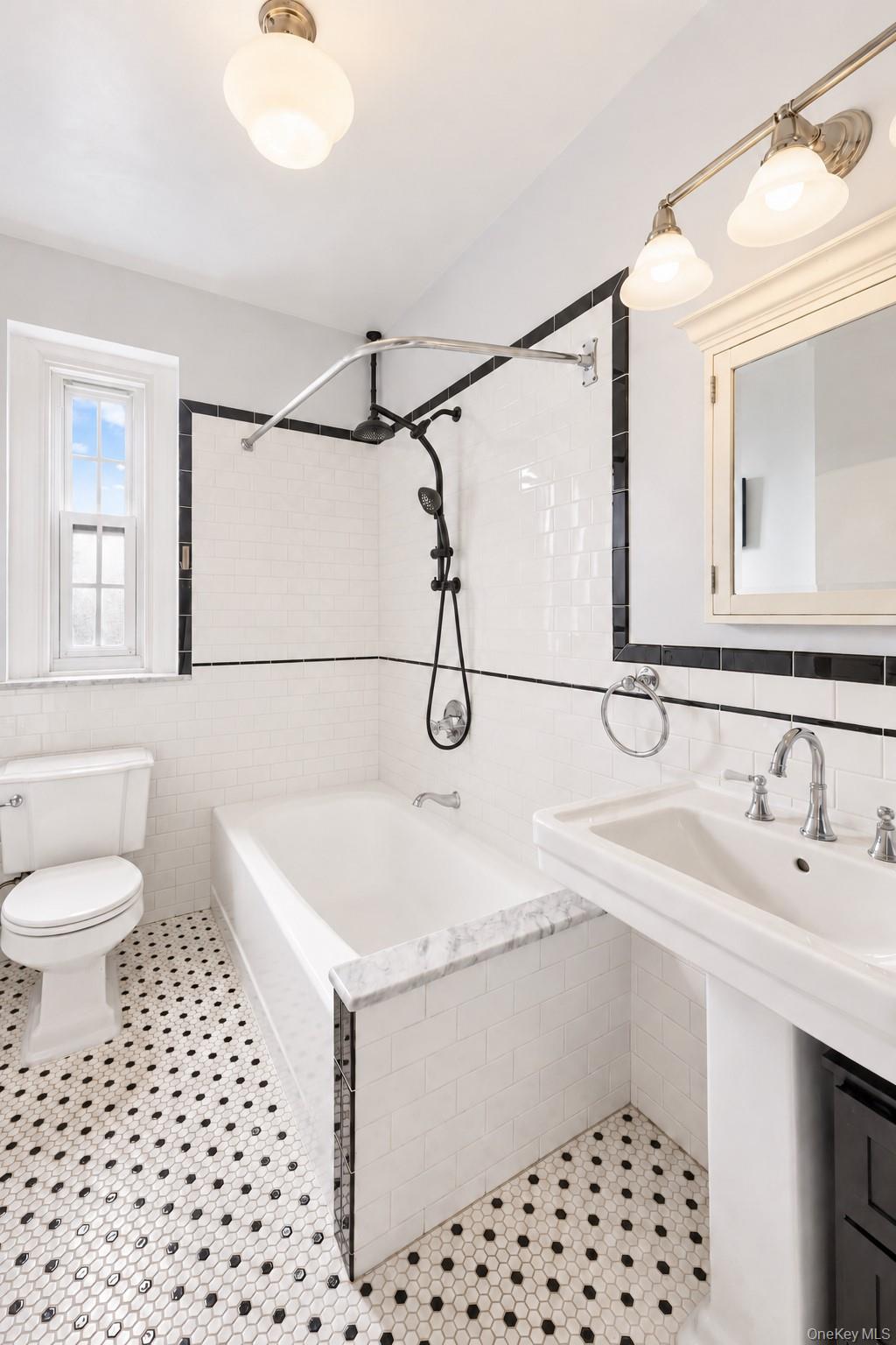 525 W 238th Street 3a Property Photo 10