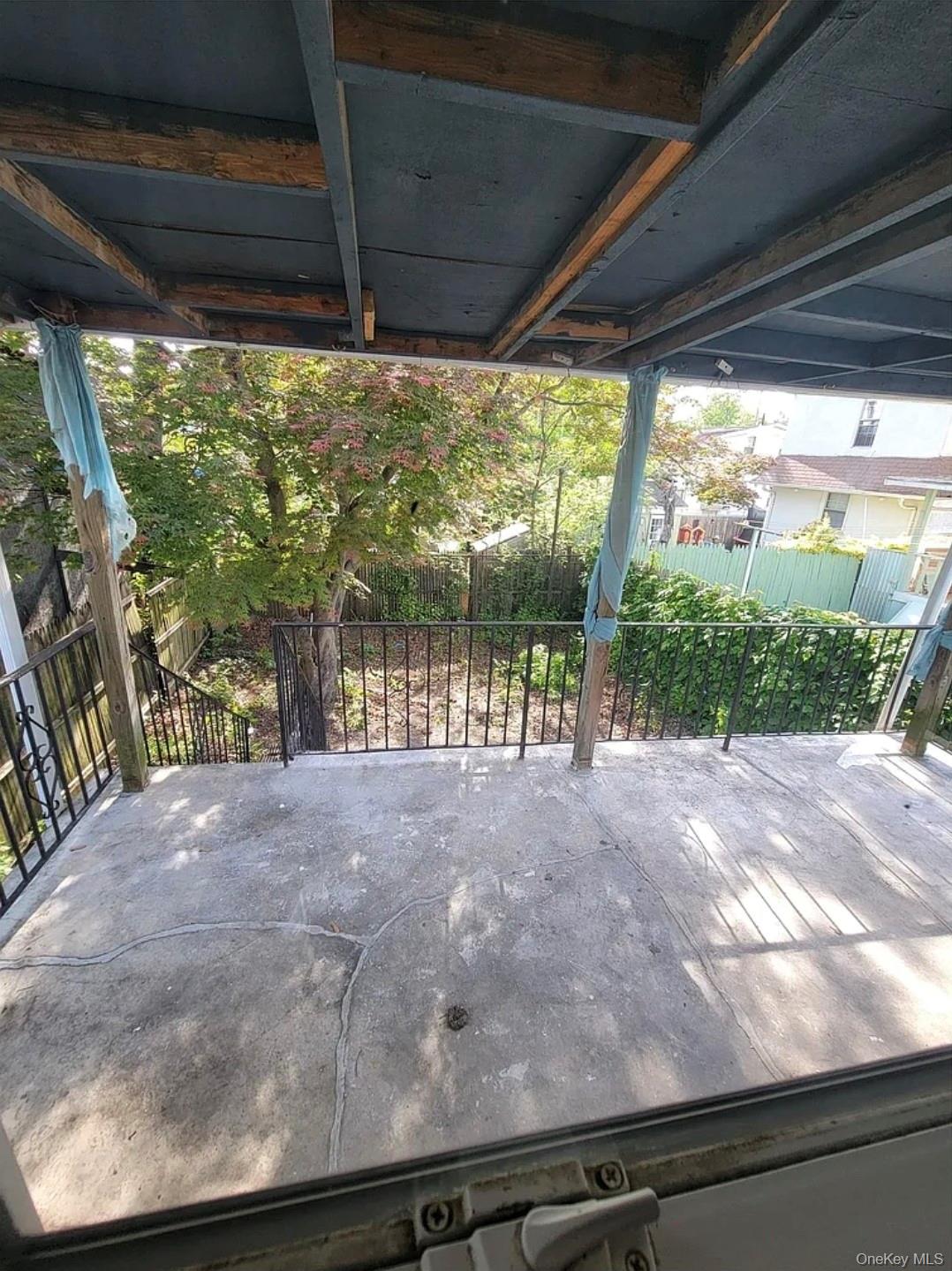 255 Underhill Avenue Property Photo 2