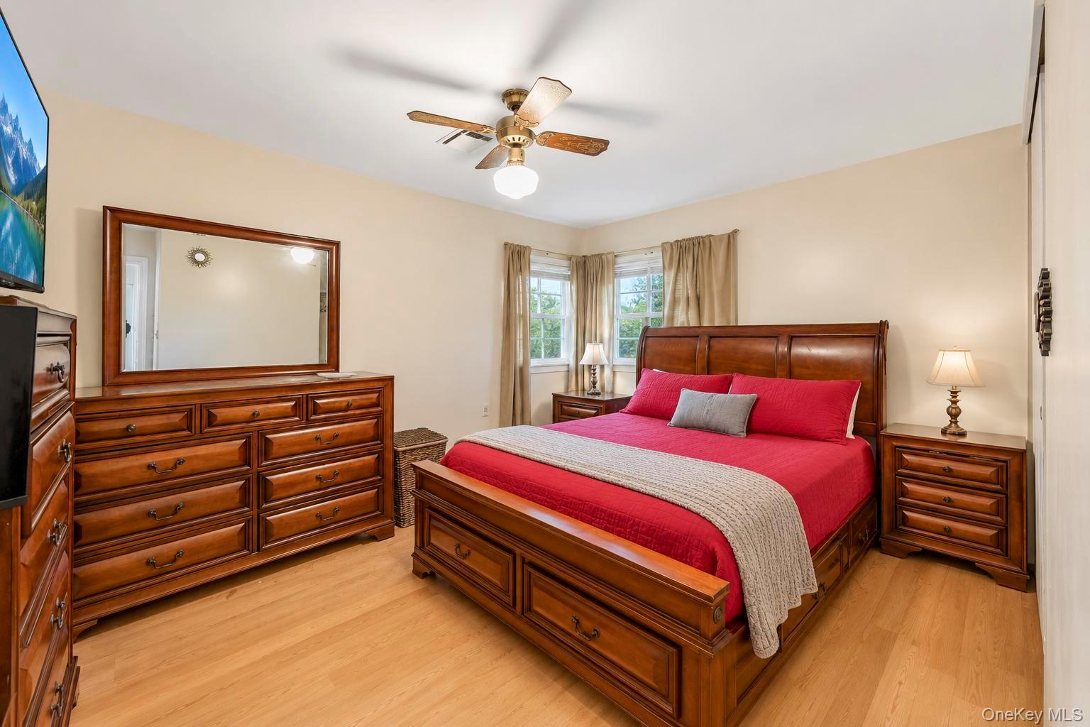 8 Norwalk Lane Property Photo 17