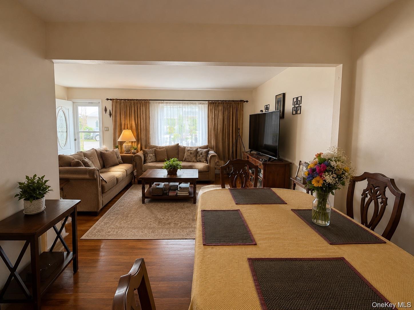 14214 222nd Street Property Photo 10