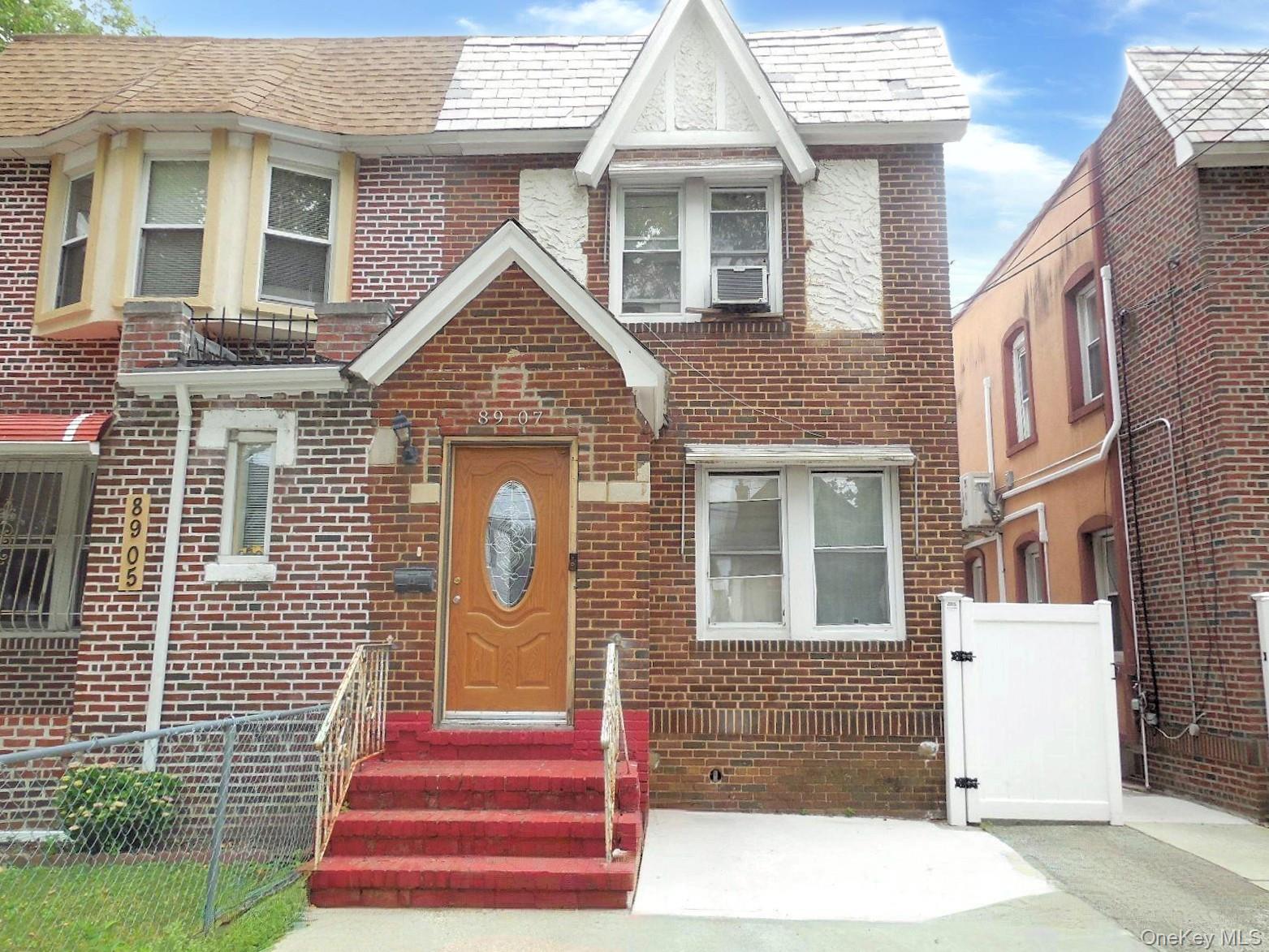 89-07 Vanderveer Street Property Photo 1