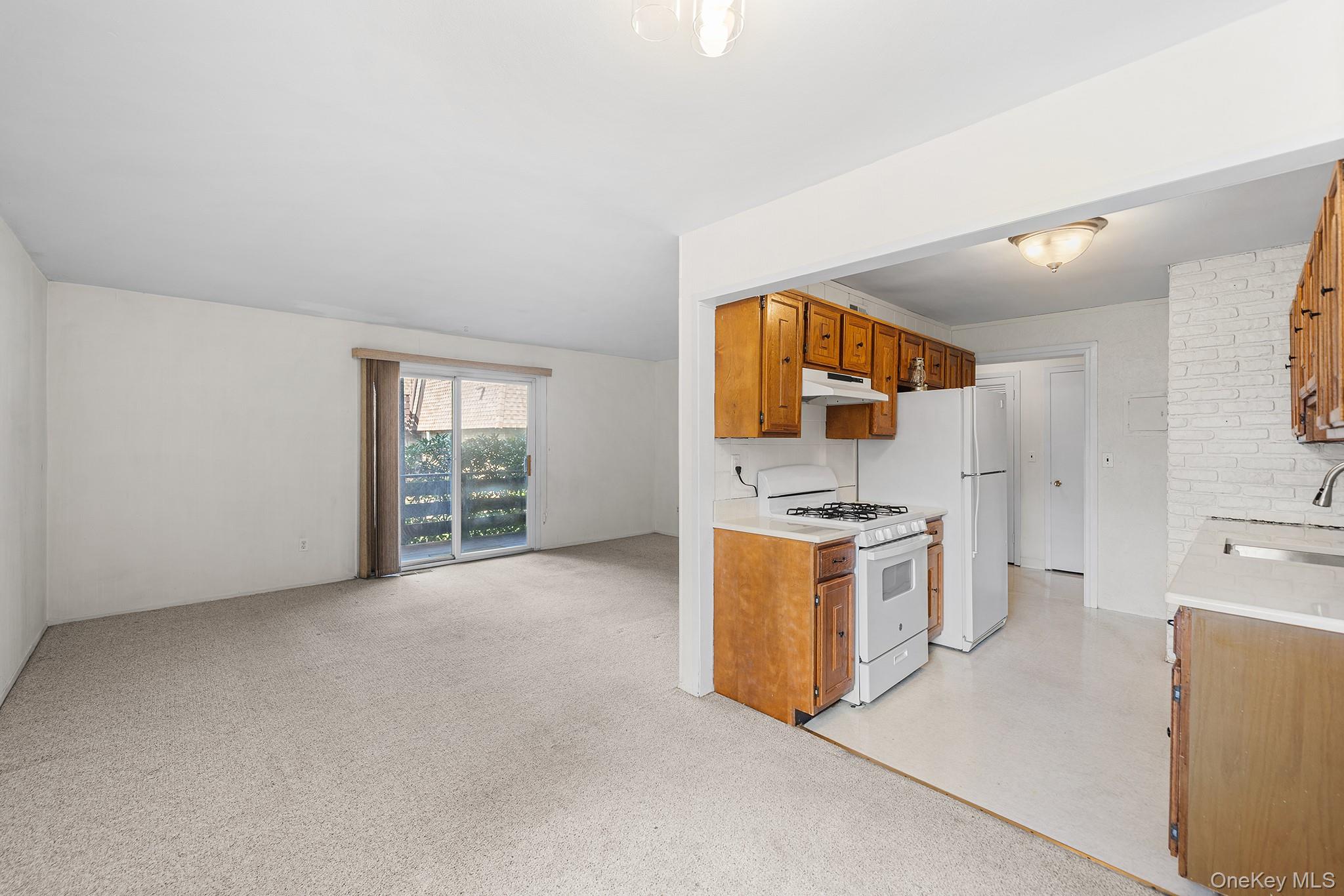 63 New Holland Village Property Photo 11