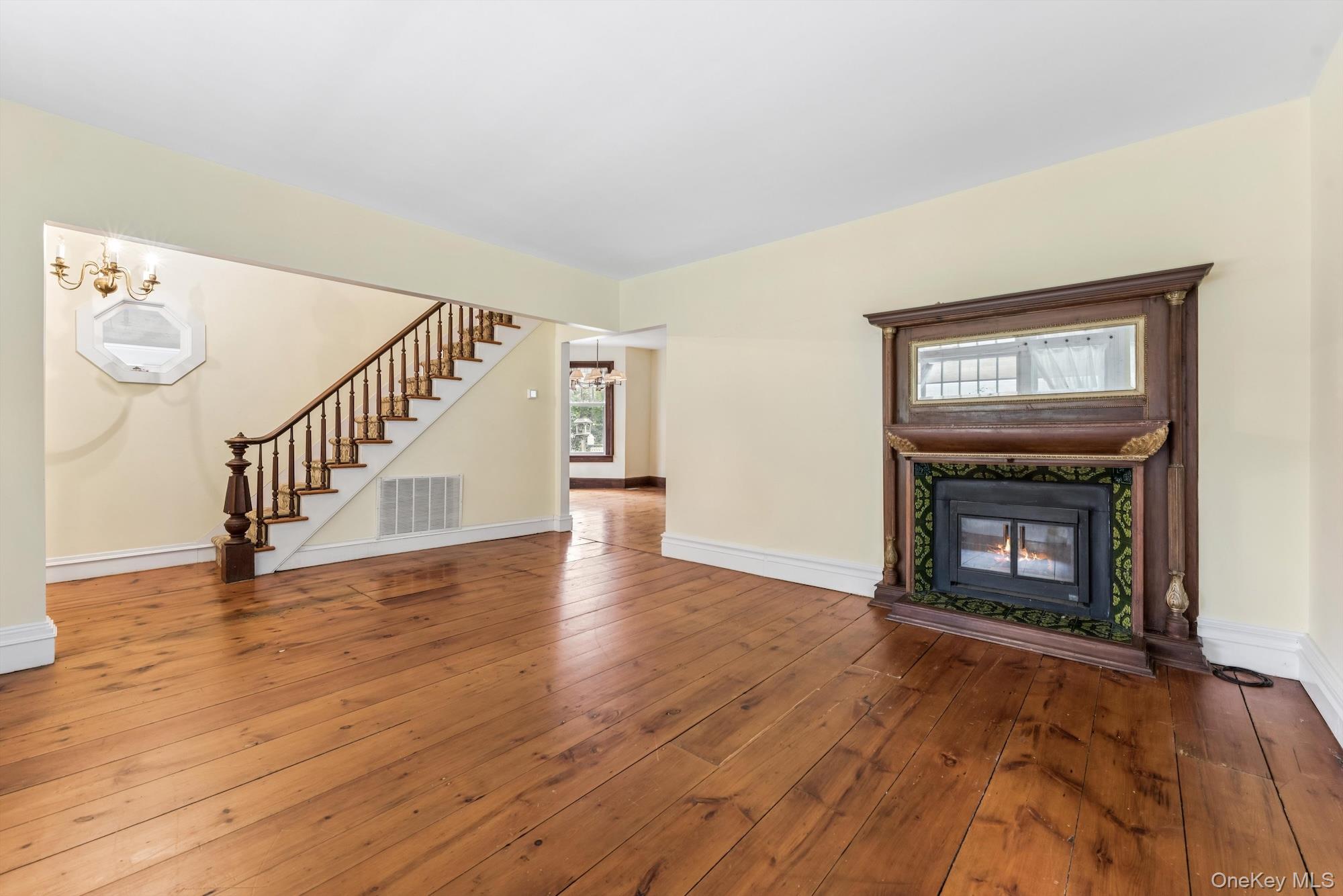 25105 Main Road Property Photo 7