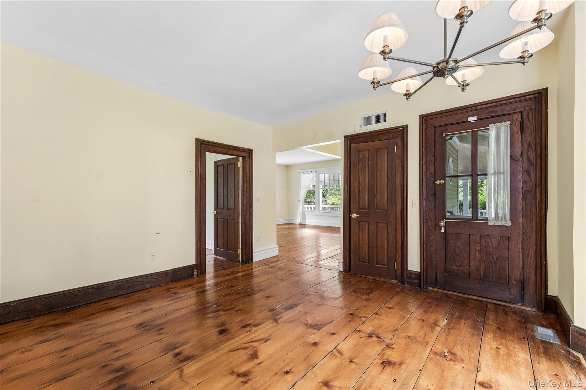 25105 Main Road Property Photo 9