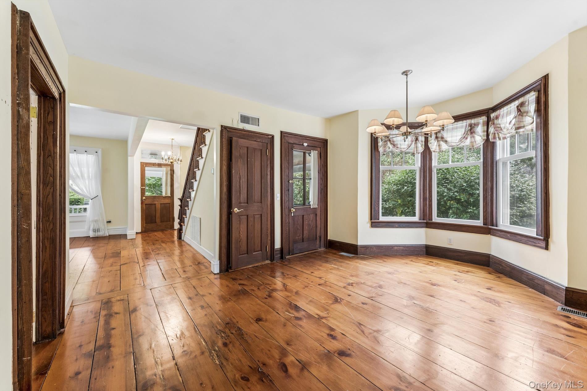 25105 Main Road Property Photo 10
