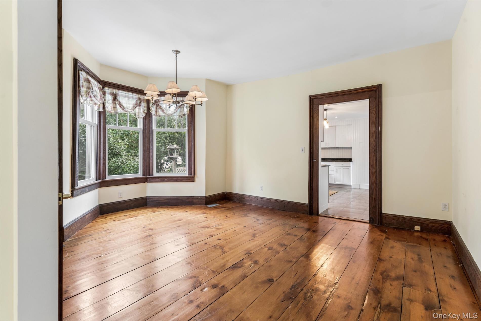 25105 Main Road Property Photo 13