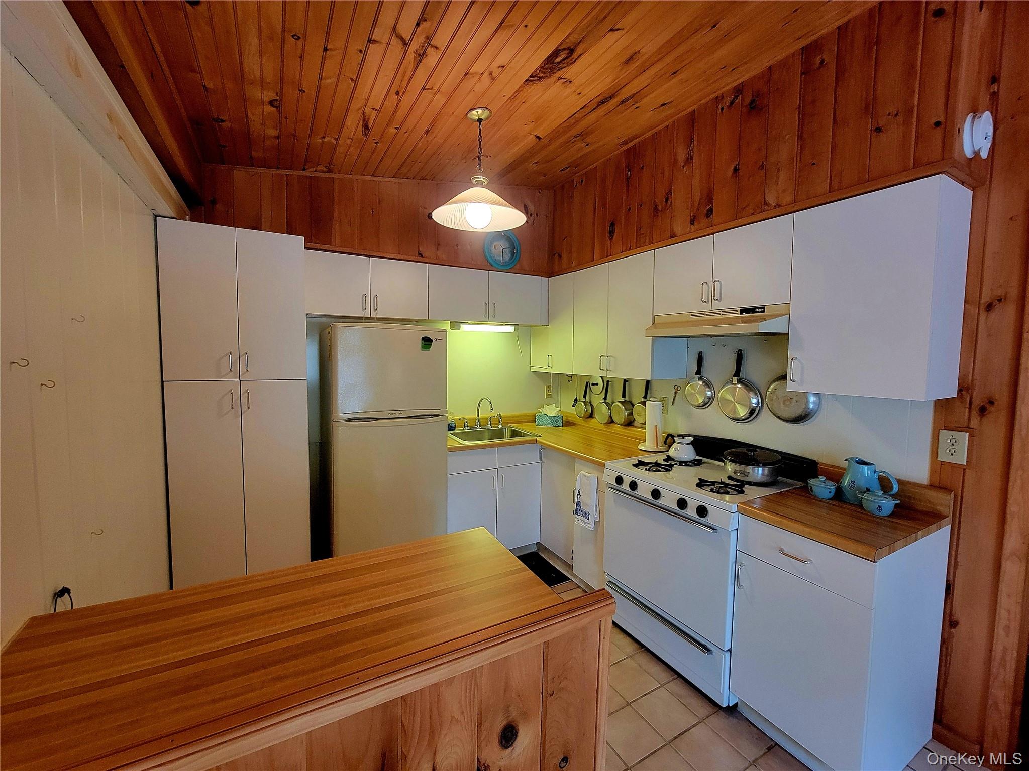 3300 Baker Street 28 Property Photo 6