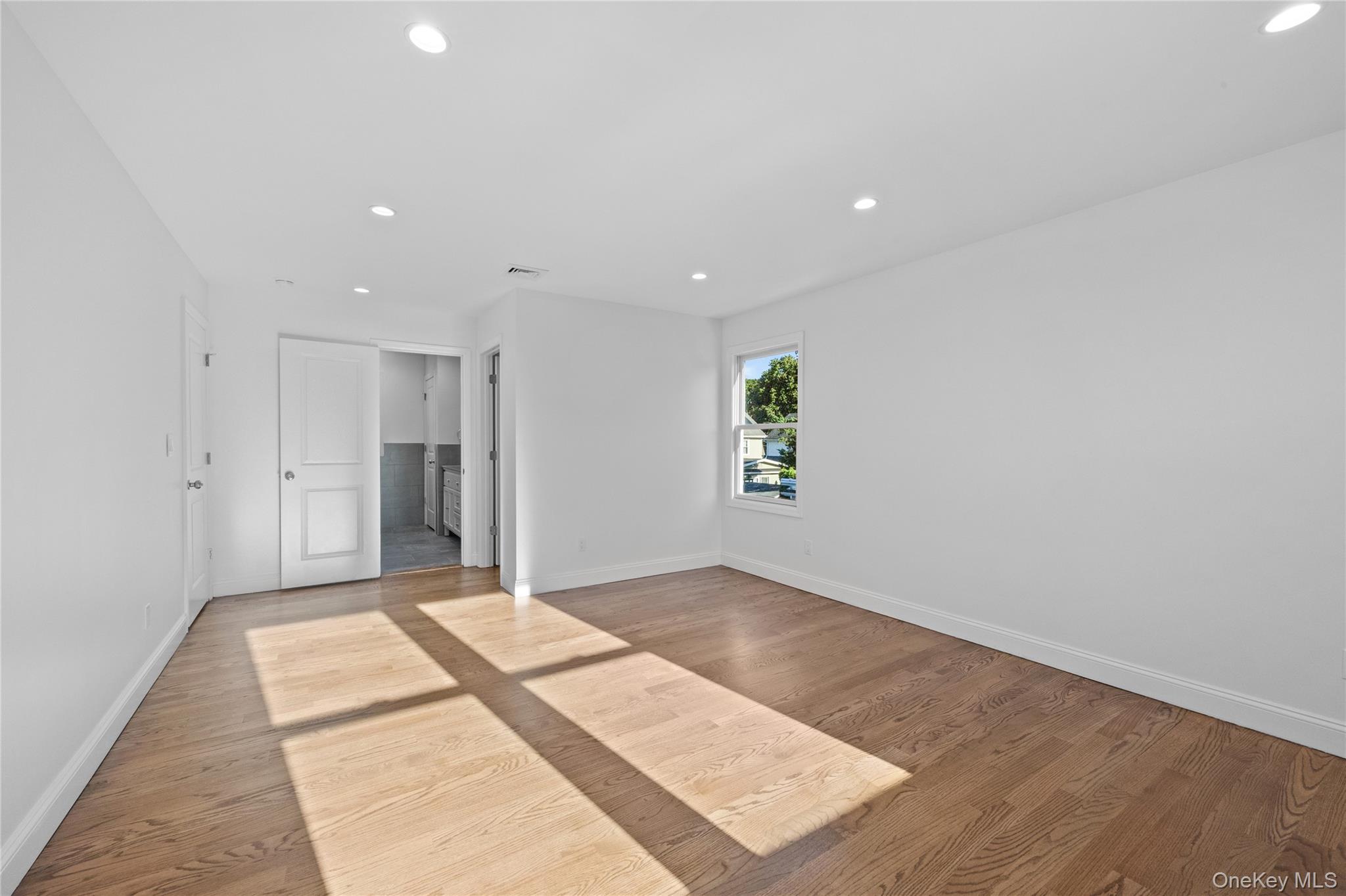 78 Taft Avenue Property Photo 33
