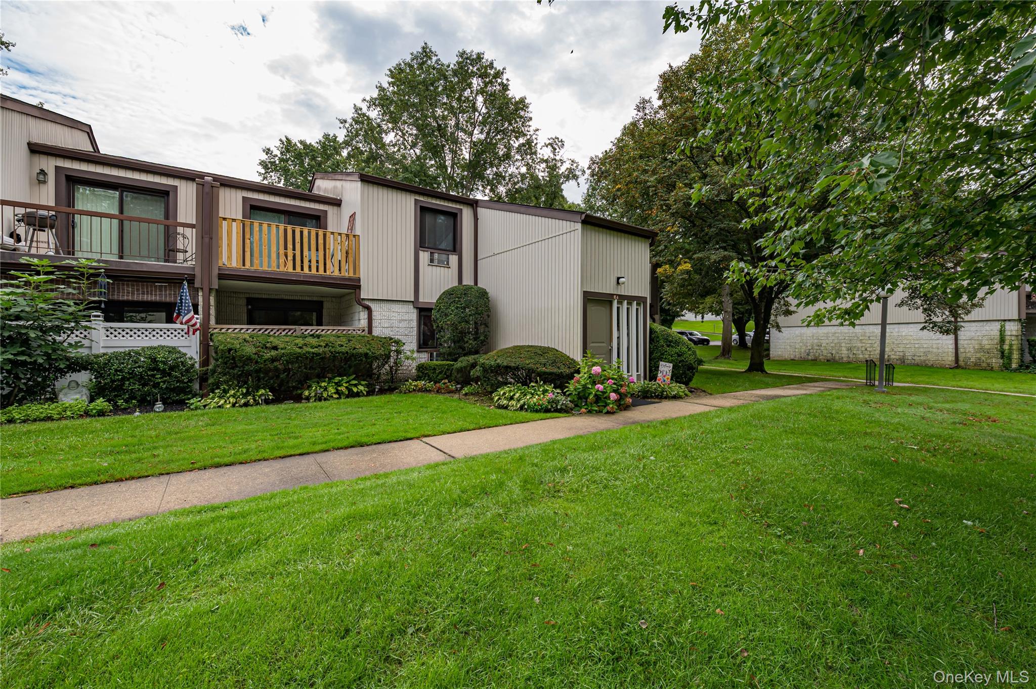 85 Richmond Boulevard 1a Property Photo 2