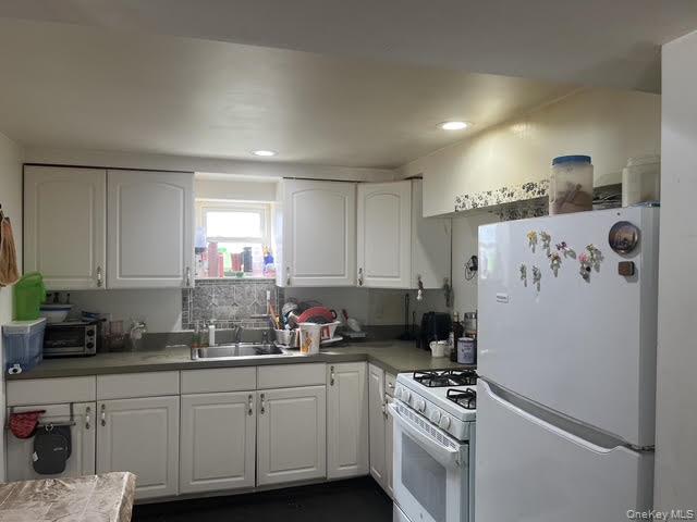 782 Stewart Avenue Property Photo 21