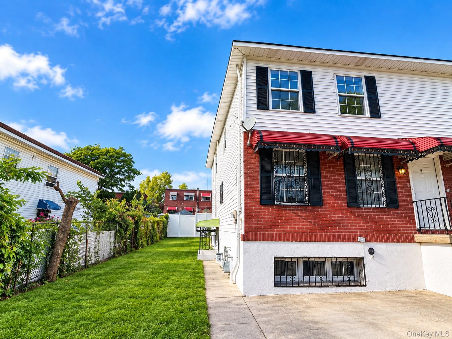 2105 Seward Avenue Property Photo 11