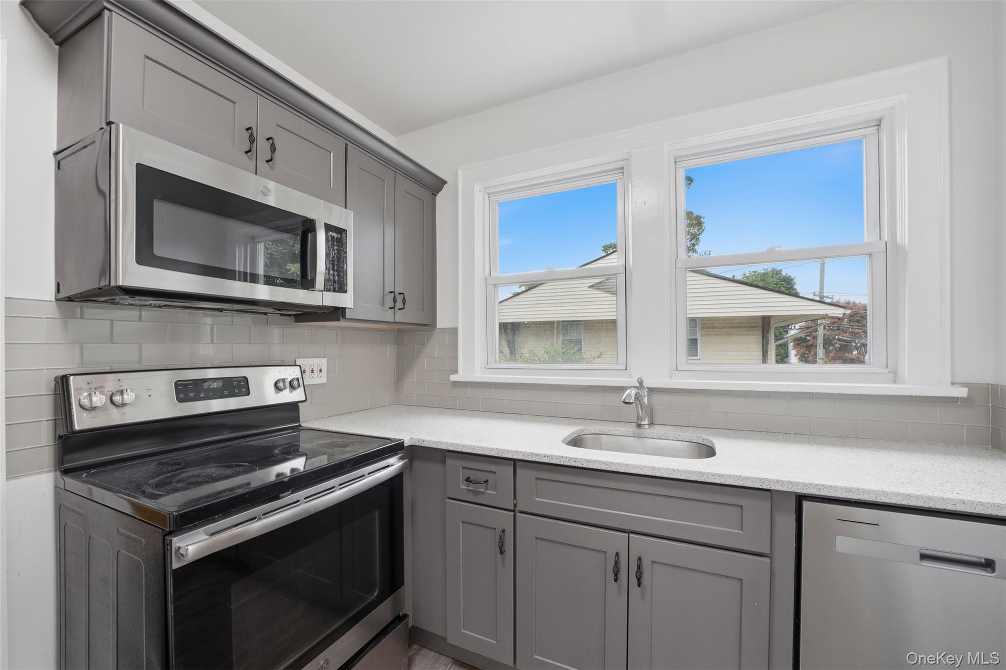47-49 Sylvan Place Property Photo 6