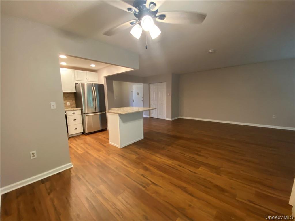 11 Scarborough Lane B Property Photo 8