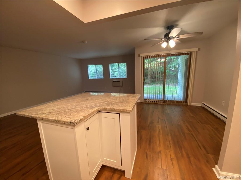 11 Scarborough Lane B Property Photo 9