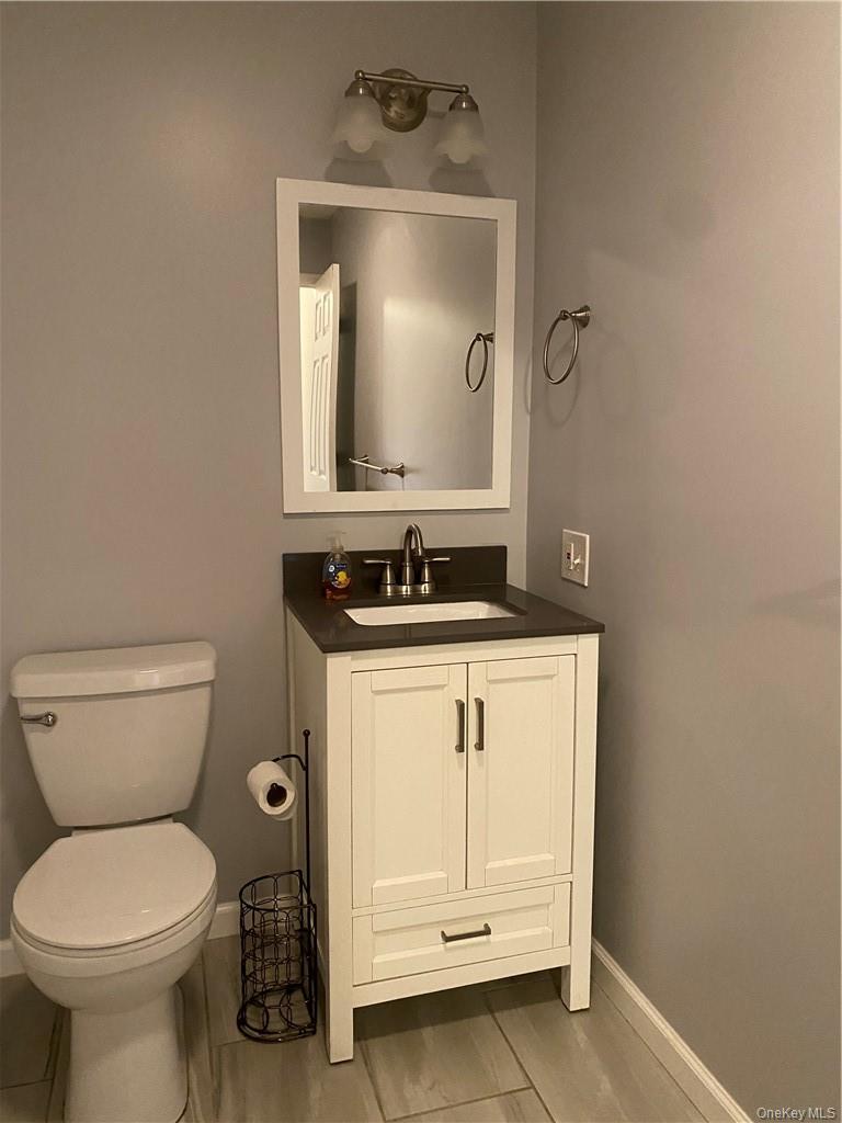 11 Scarborough Lane B Property Photo 11