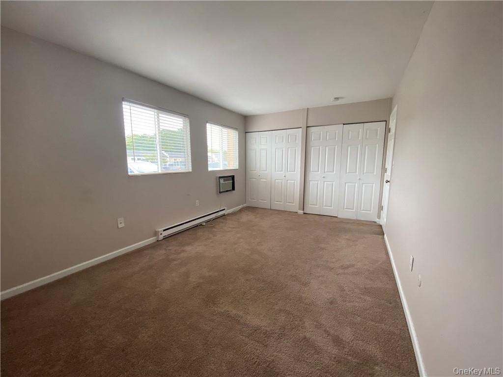 11 Scarborough Lane B Property Photo 17