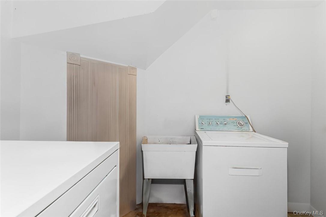 451 W 258th Street Property Photo 15