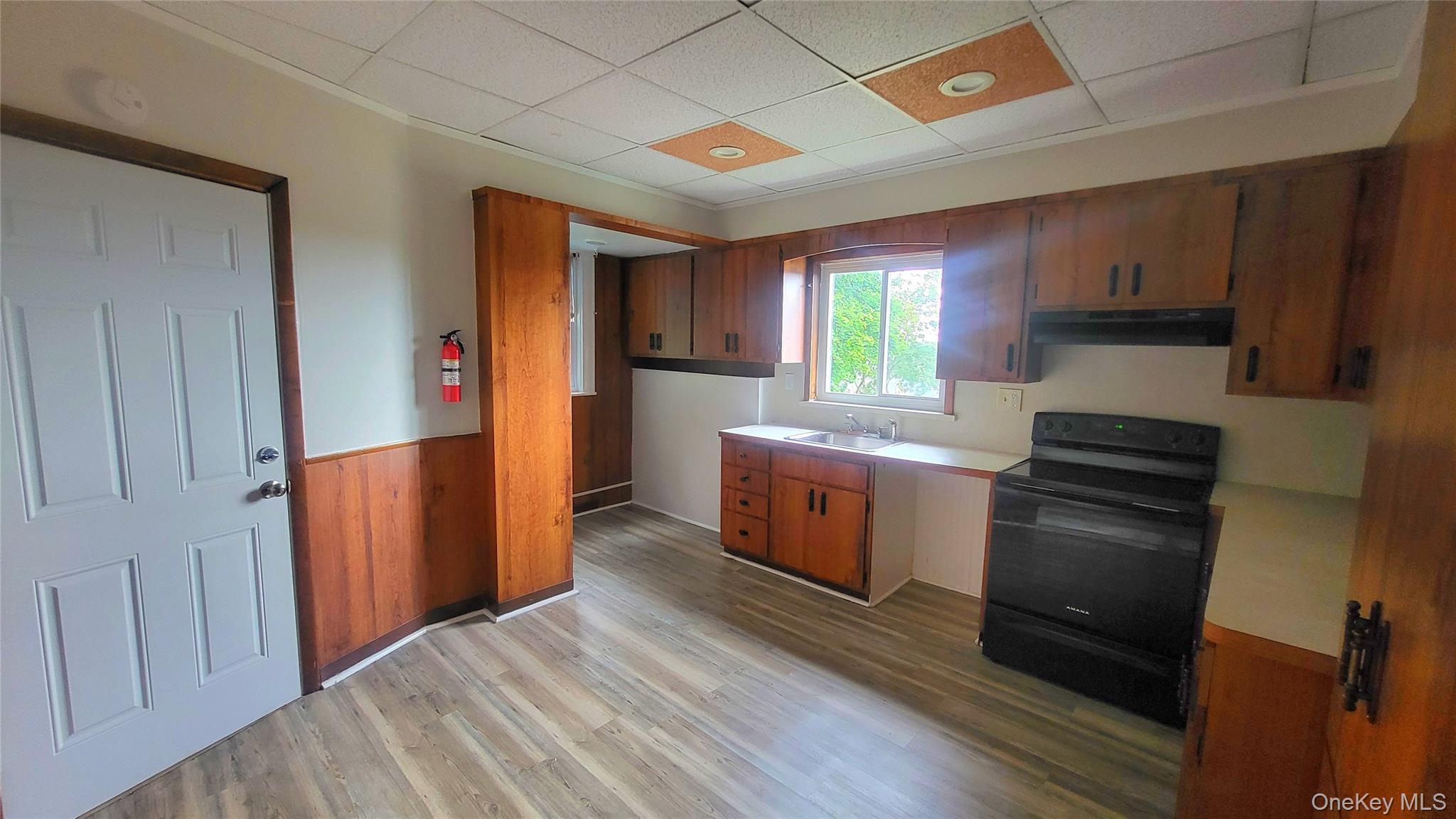 37 Roosevelt Ave-apt 2 Property Photo 2