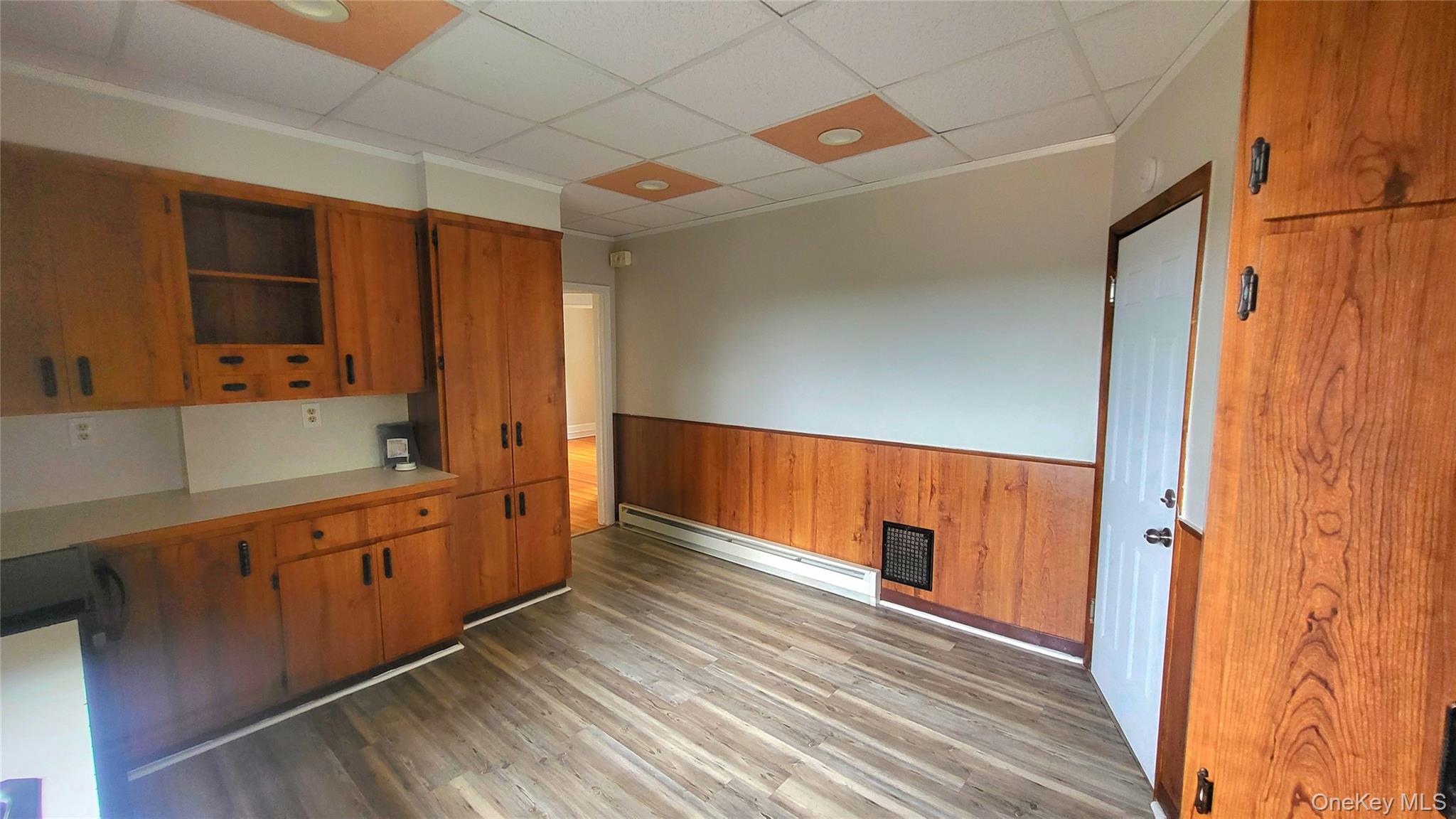 37 Roosevelt Ave-apt 2 Property Photo 3