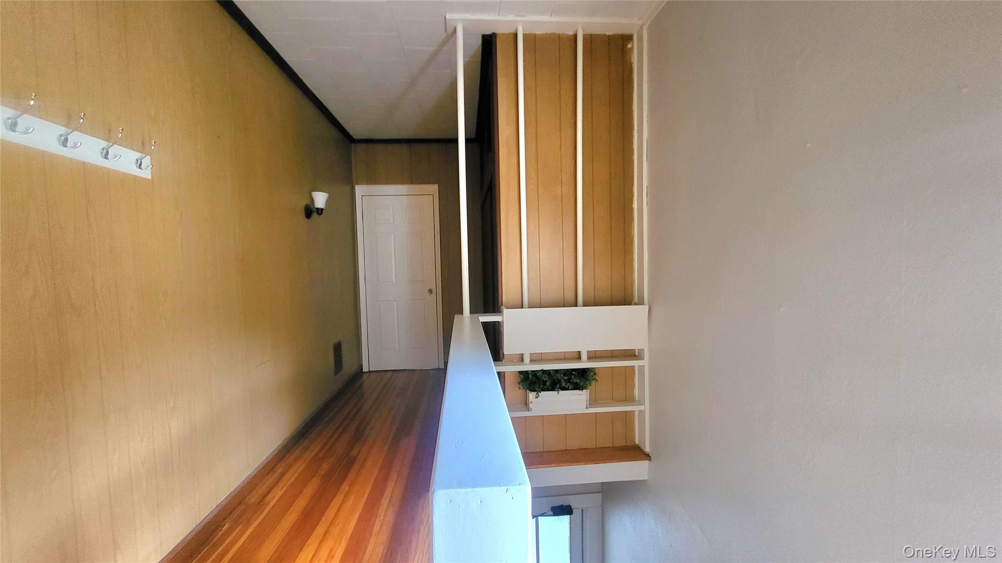 37 Roosevelt Ave-apt 2 Property Photo 21