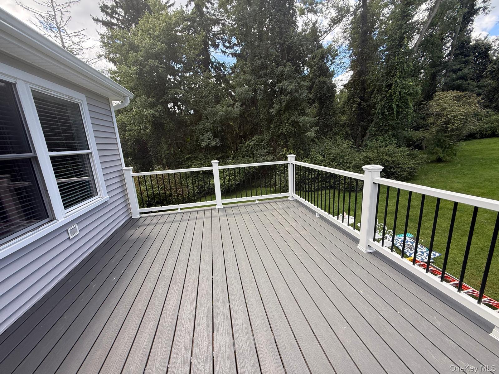 5 Meadow Drive Property Photo 15