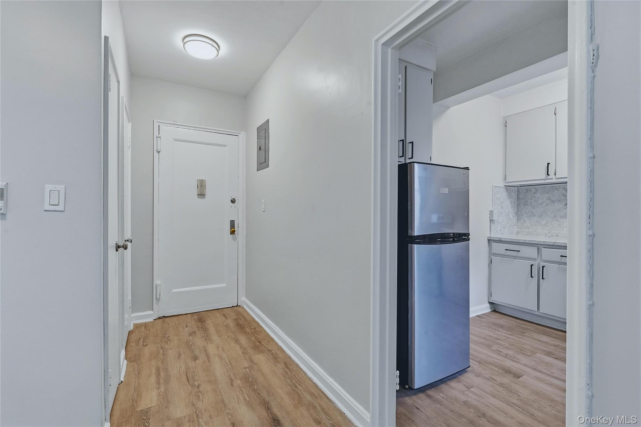 230 Pelham Road 4l Property Photo 3