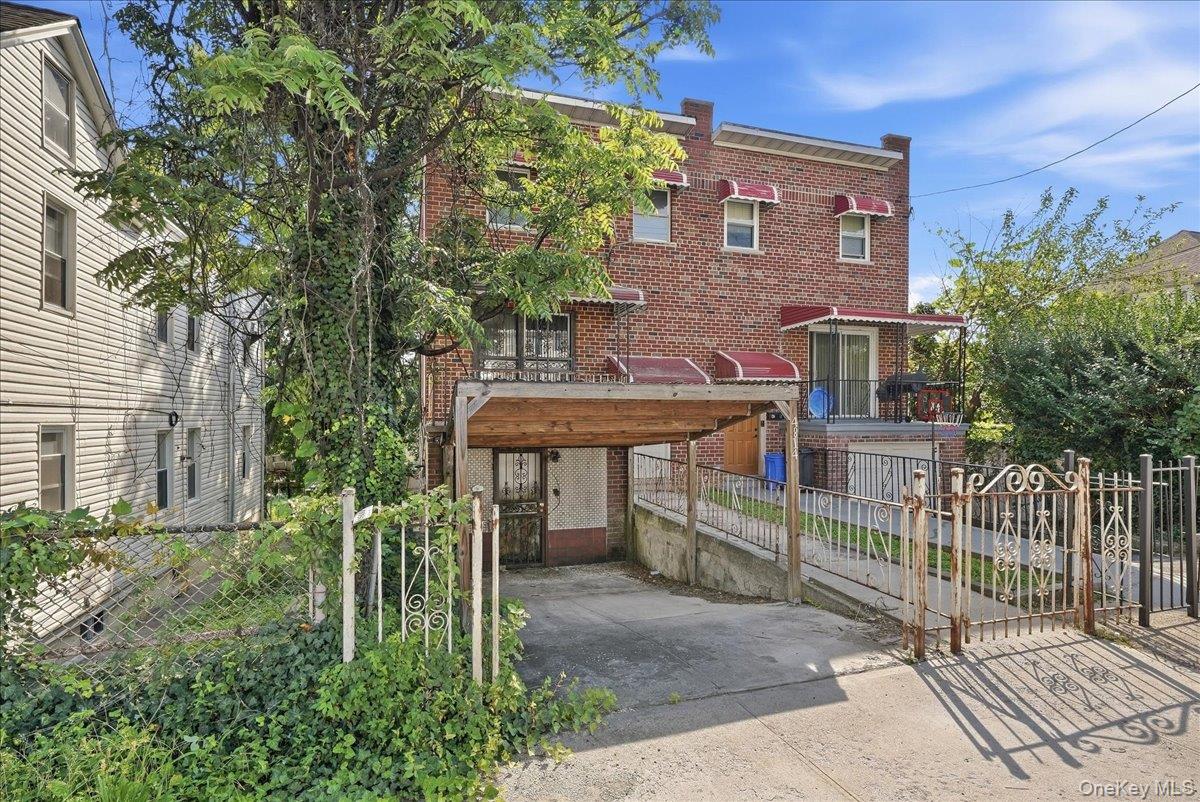 4814 Murdock Avenue Property Photo 1