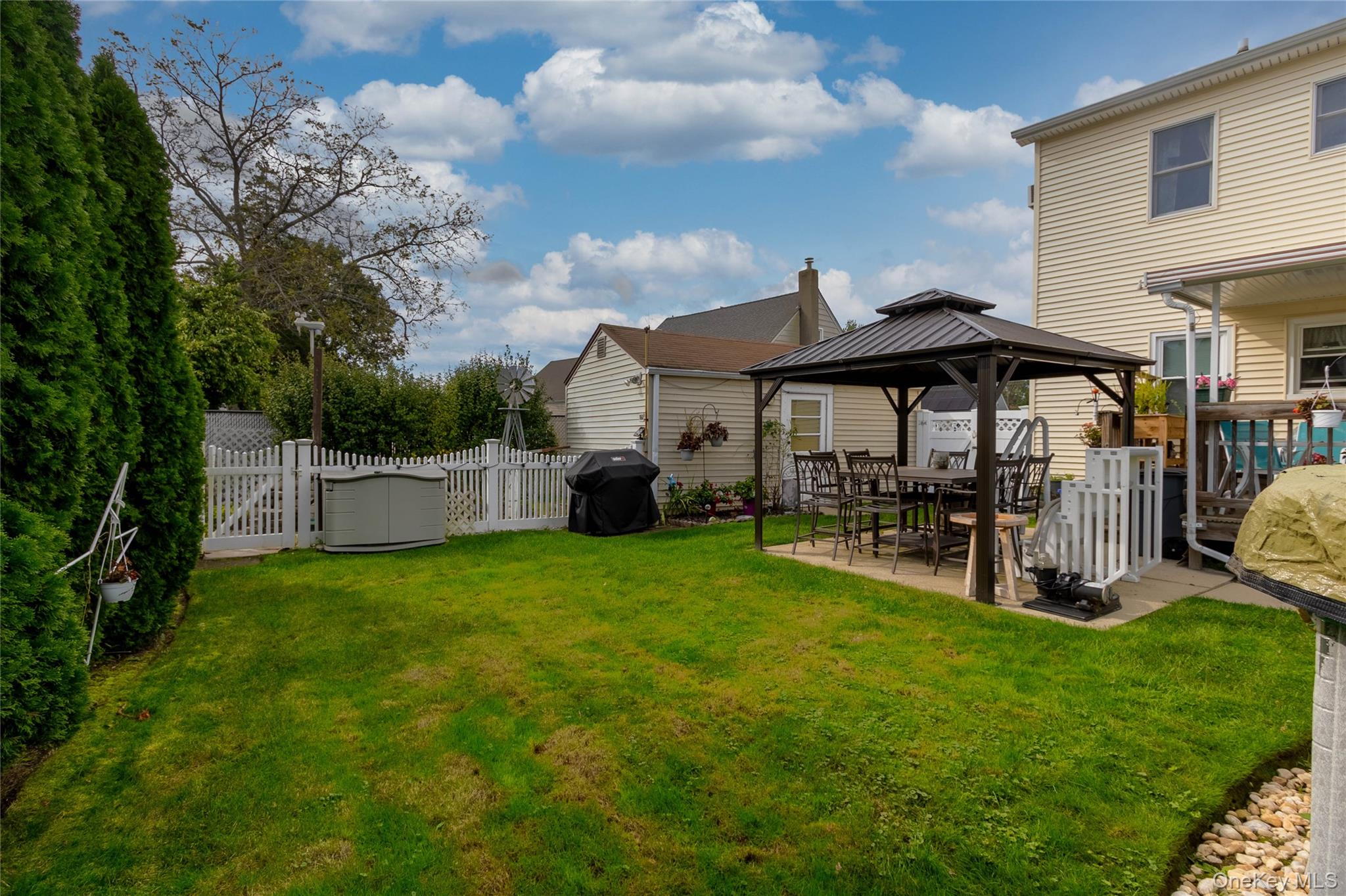 50 Peters Lane Property Photo 5