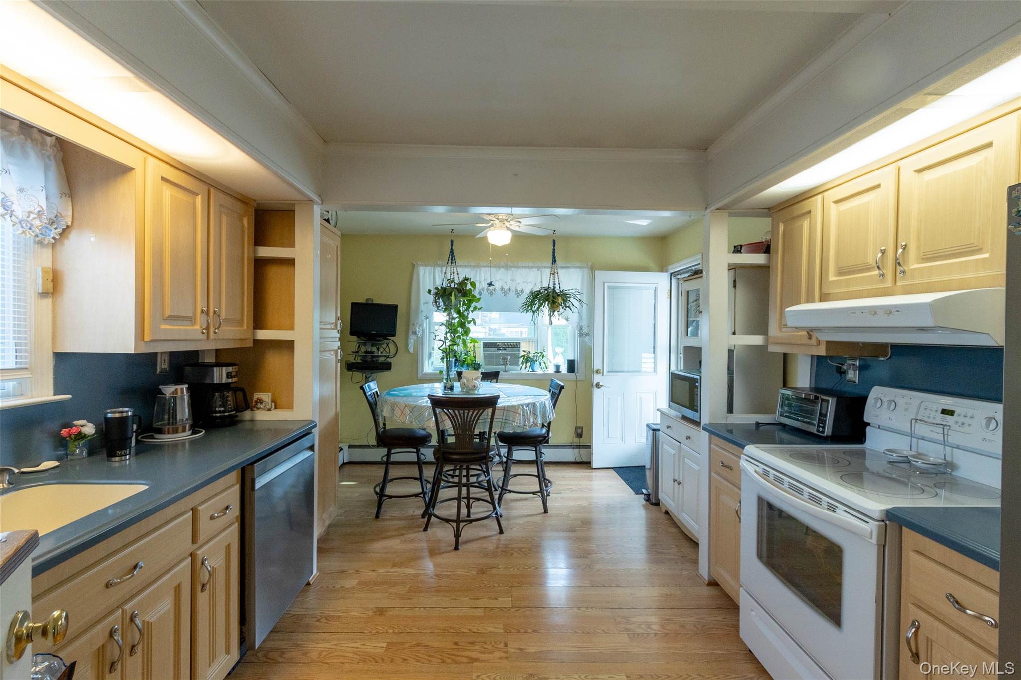50 Peters Lane Property Photo 18
