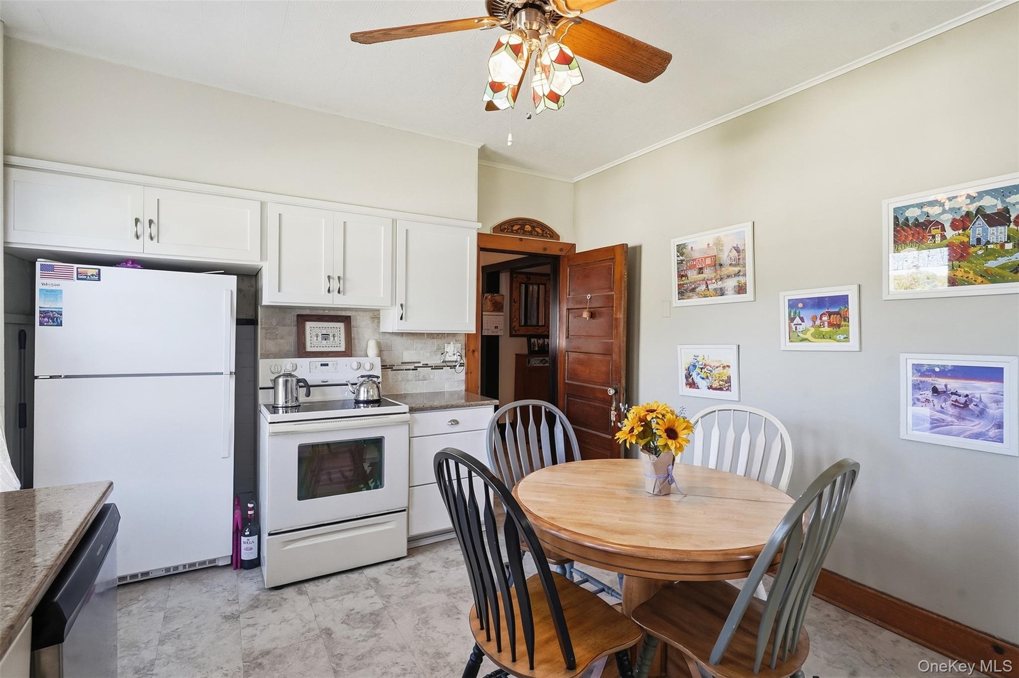 15 William Street Property Photo 10