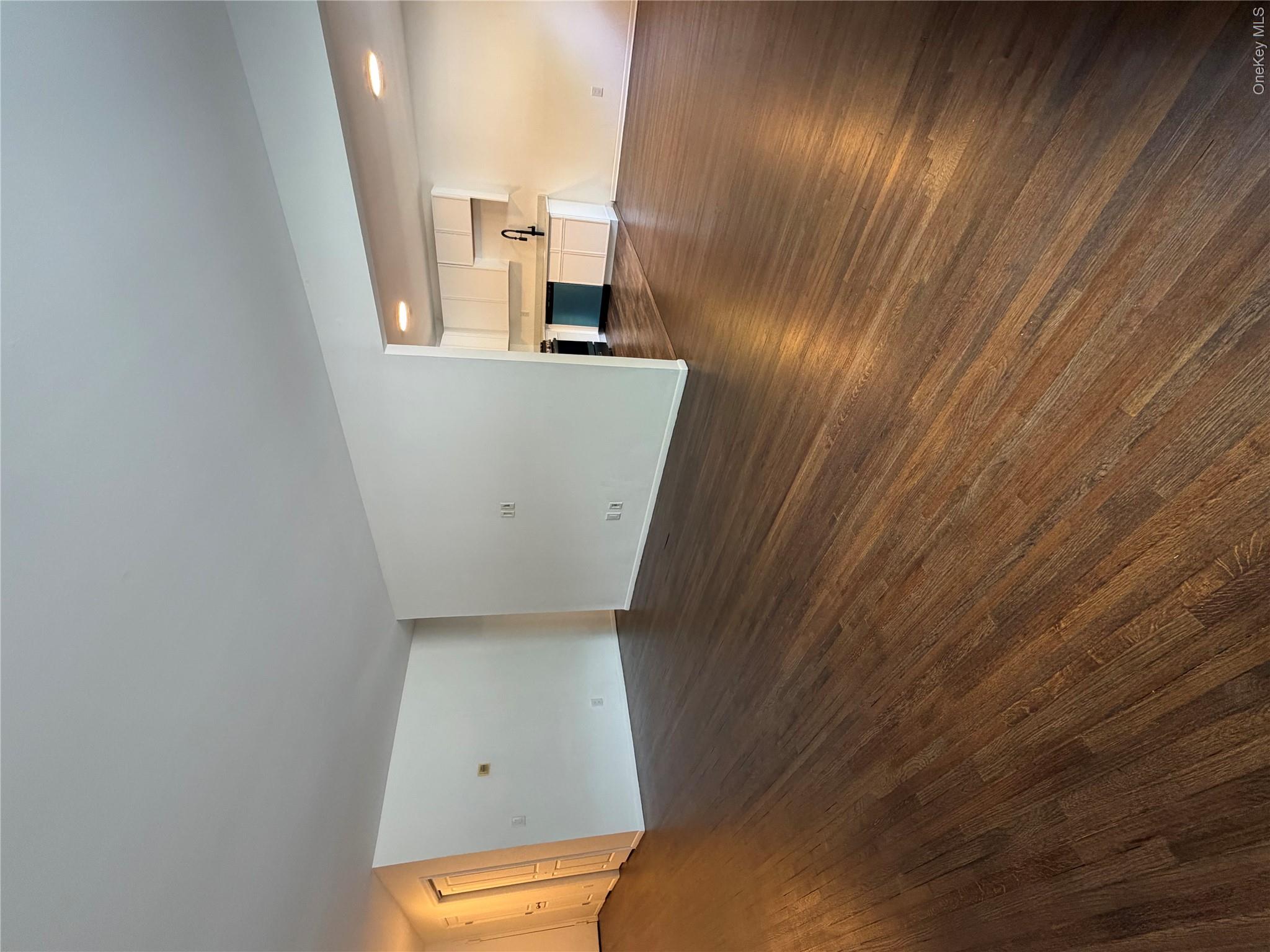 3 W Lawrence Park Drive 1 Property Photo 2