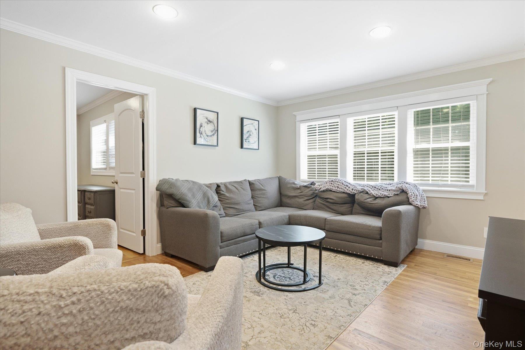 6 Hawk Road Property Photo 10