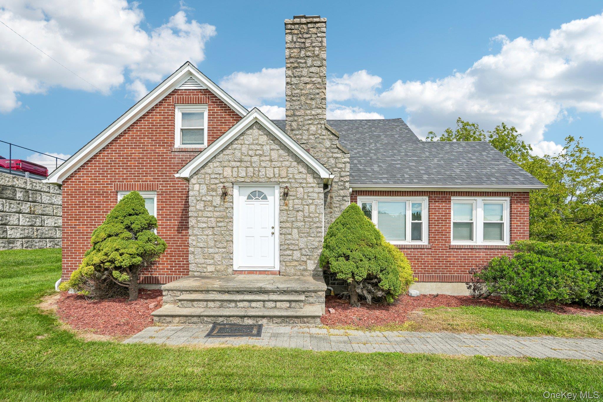36 Route 17k Property Photo 1