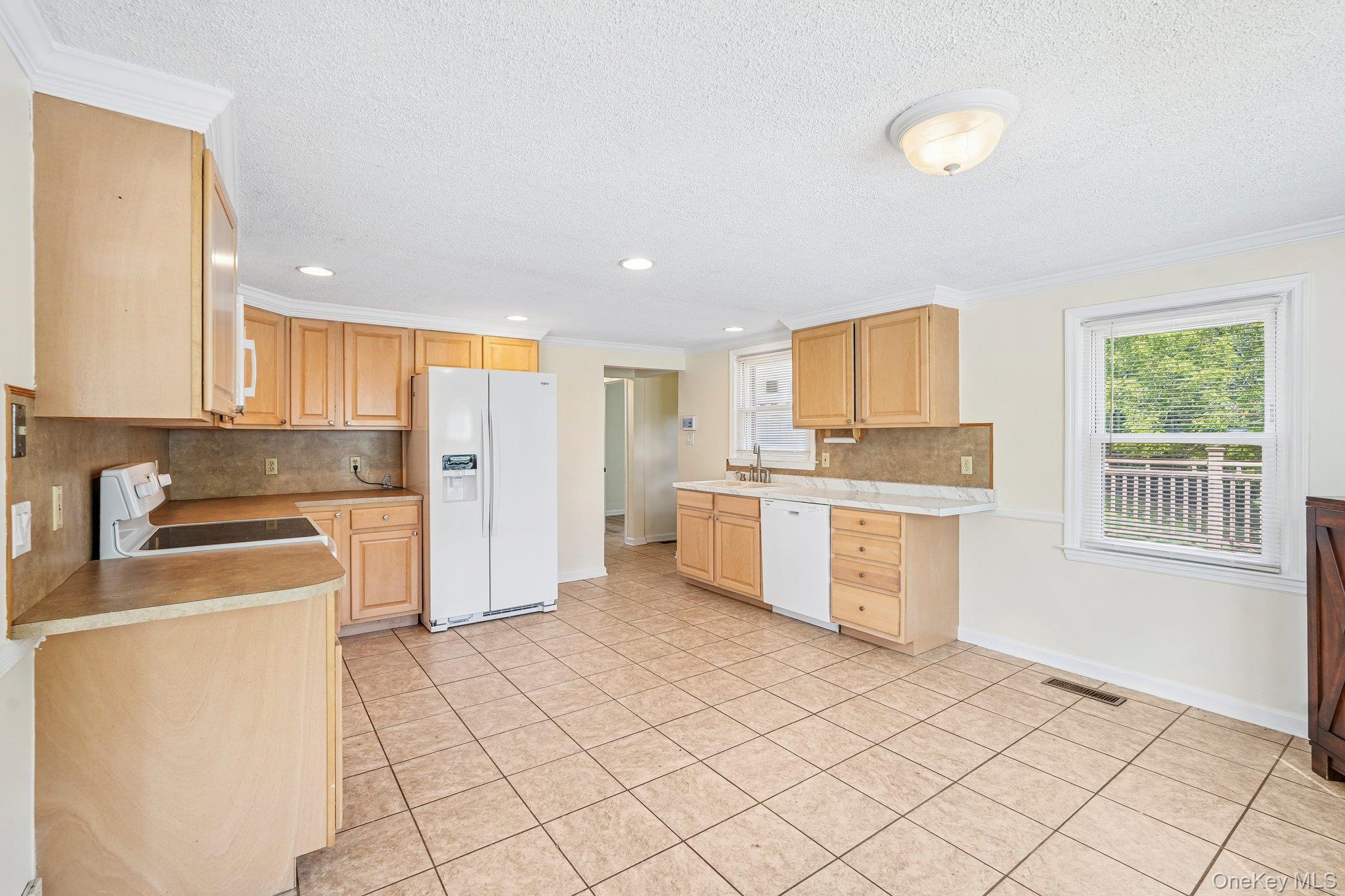 36 Route 17k Property Photo 2