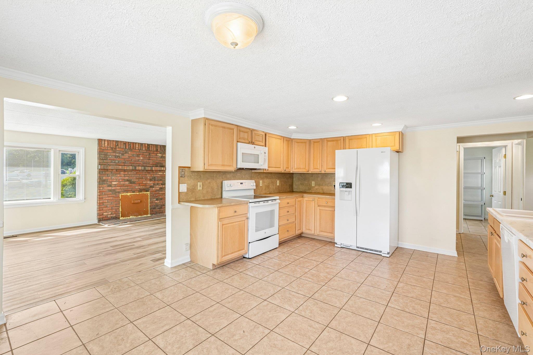 36 Route 17k Property Photo 3
