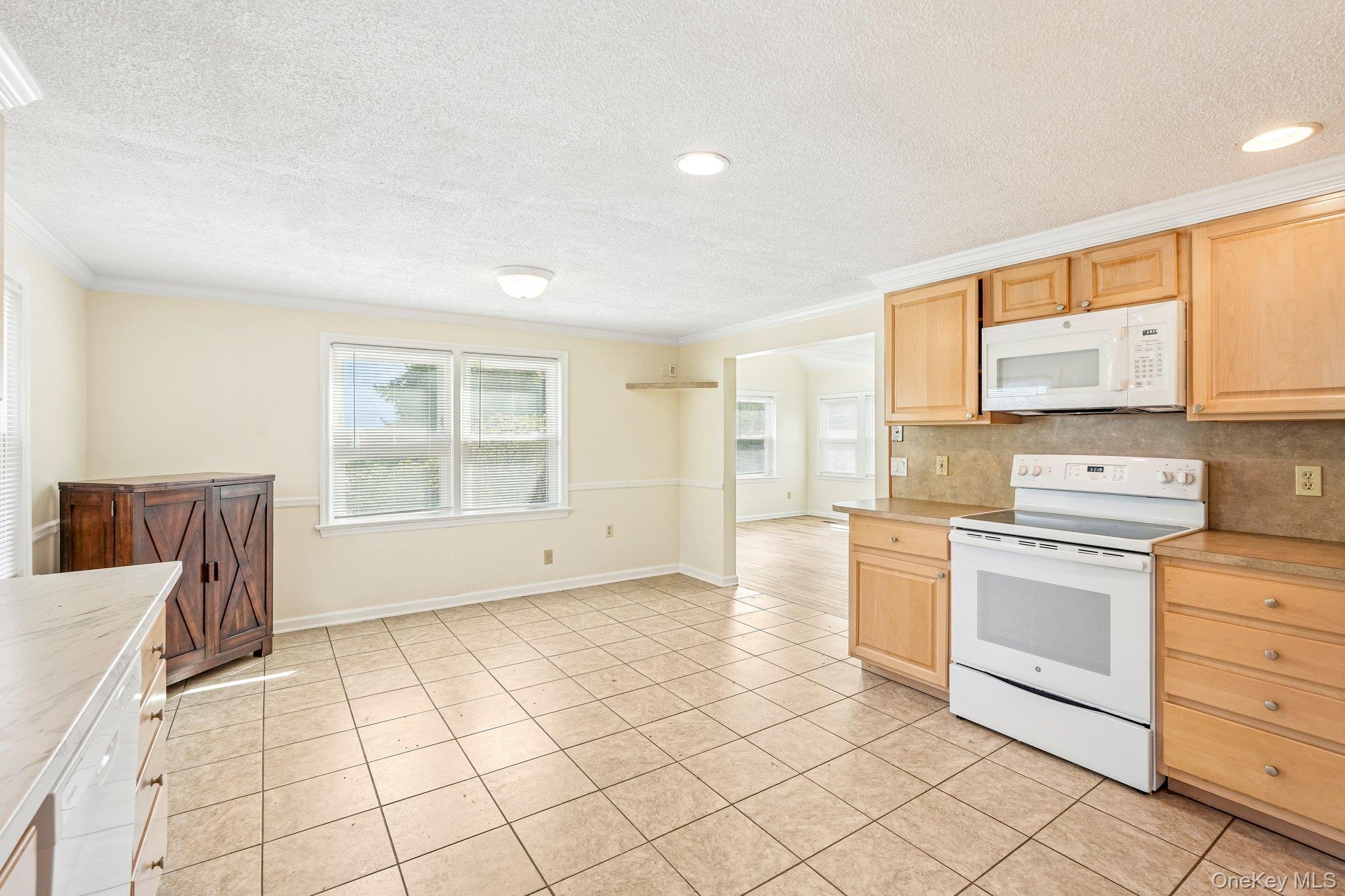 36 Route 17k Property Photo 5