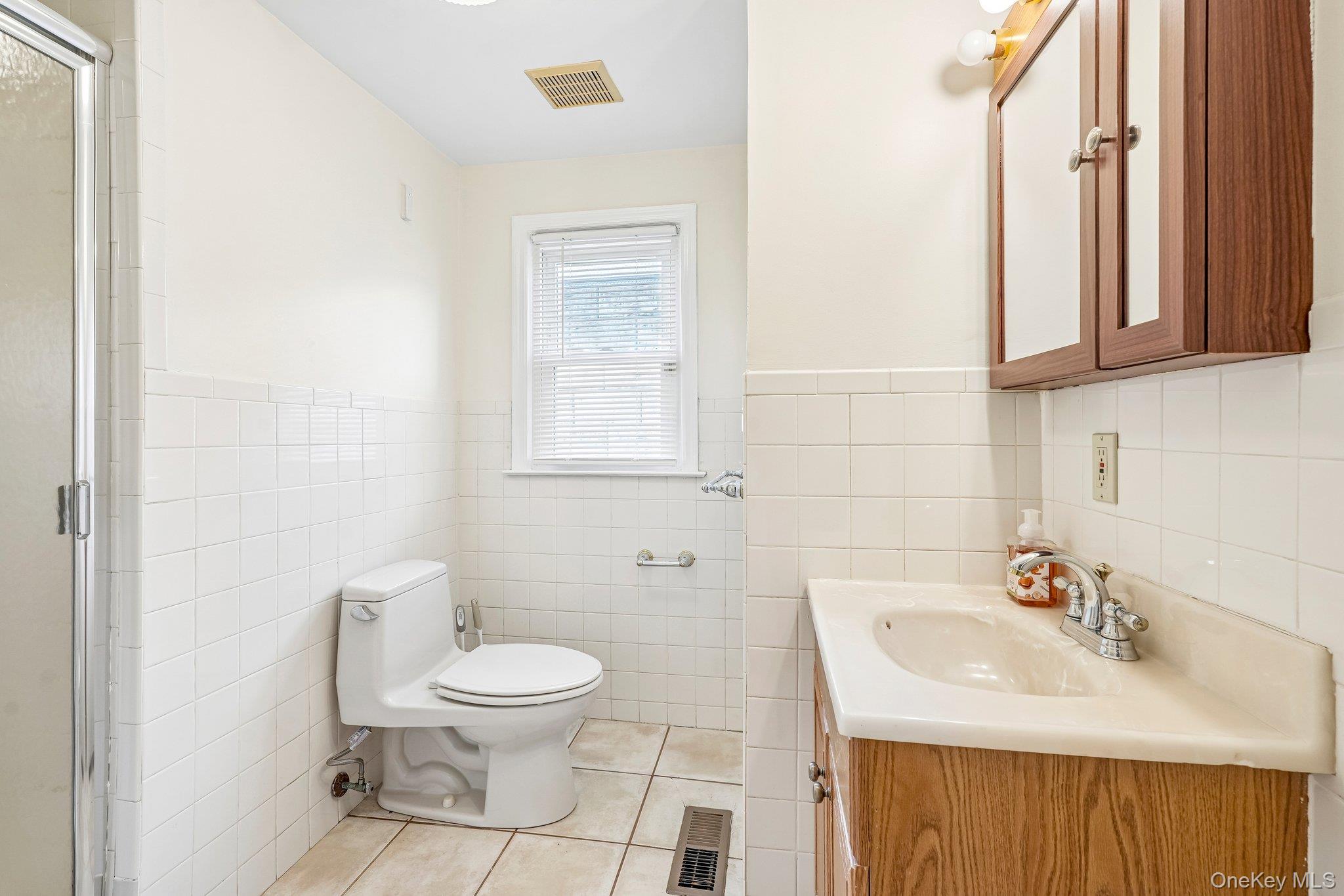 36 Route 17k Property Photo 12