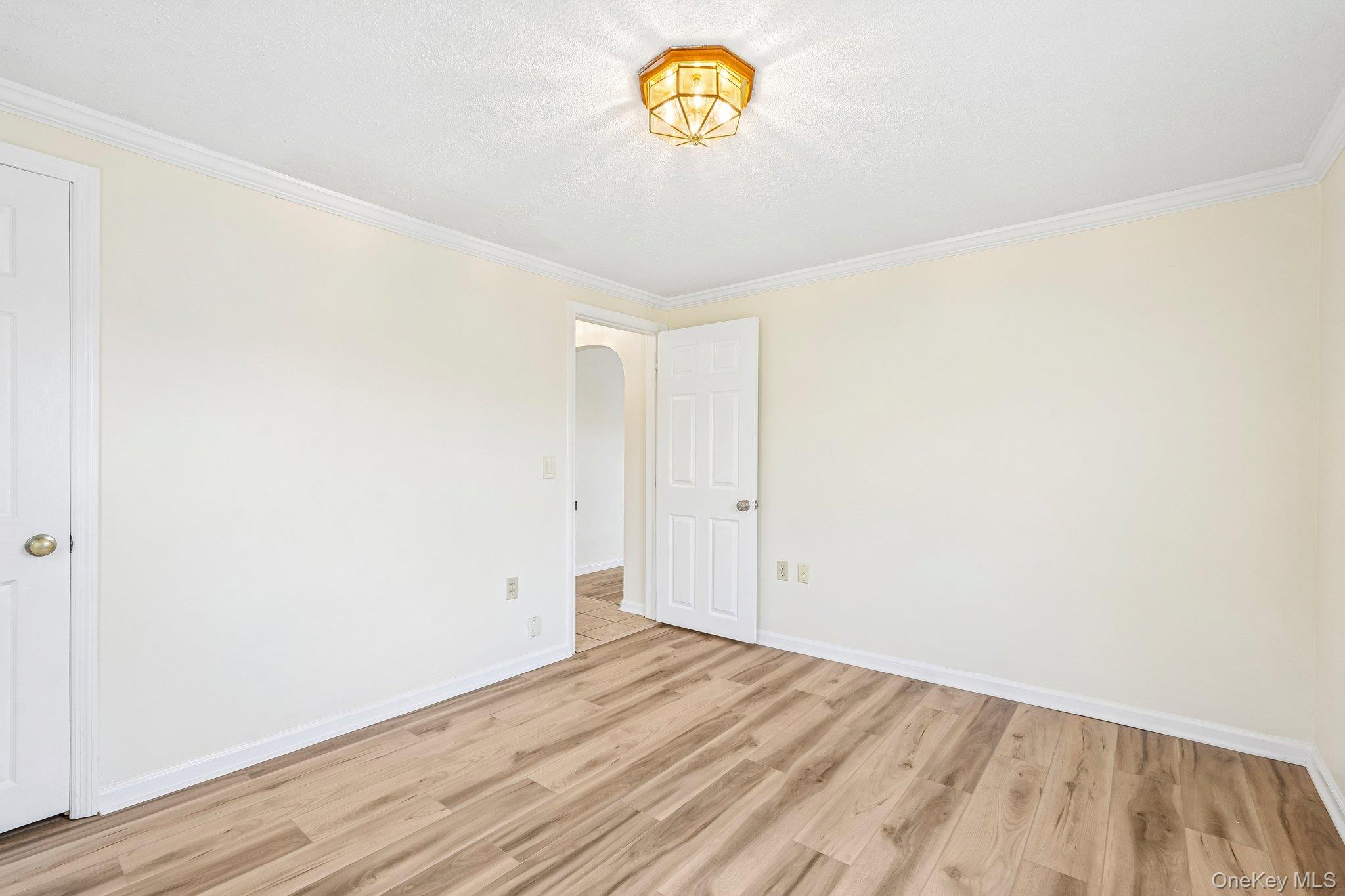 36 Route 17k Property Photo 14