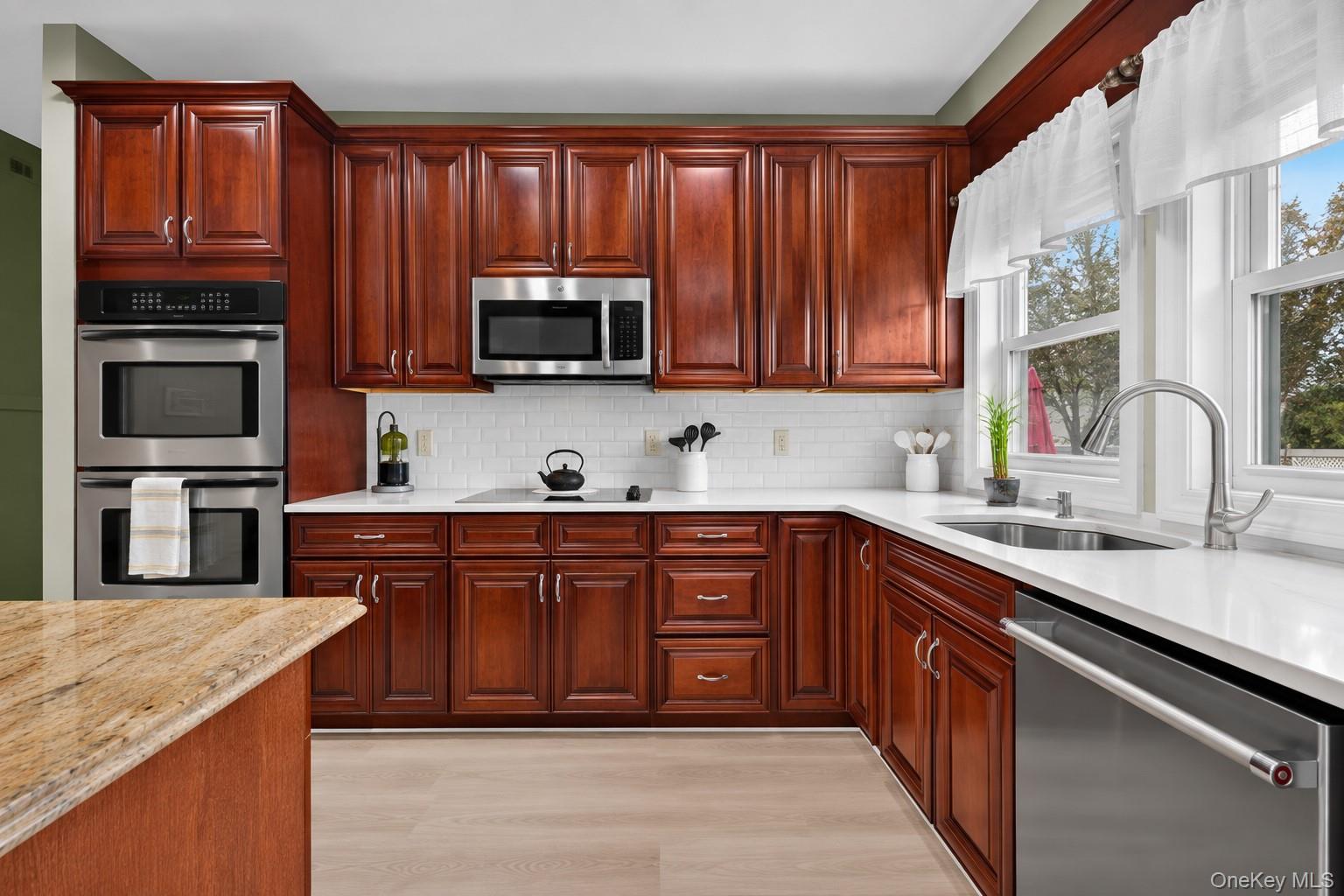 2021 Decatur Avenue Property Photo 10