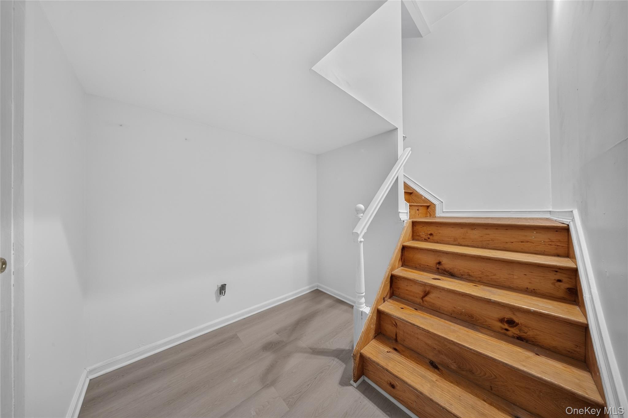 2021 Decatur Avenue Property Photo 32