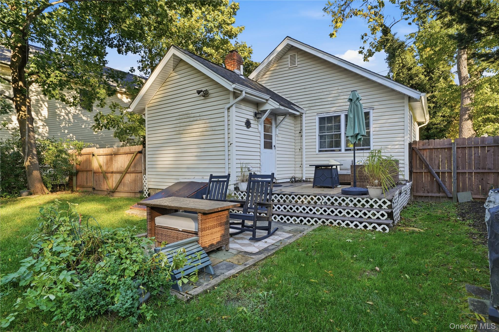 8 South Avenue Property Photo 15